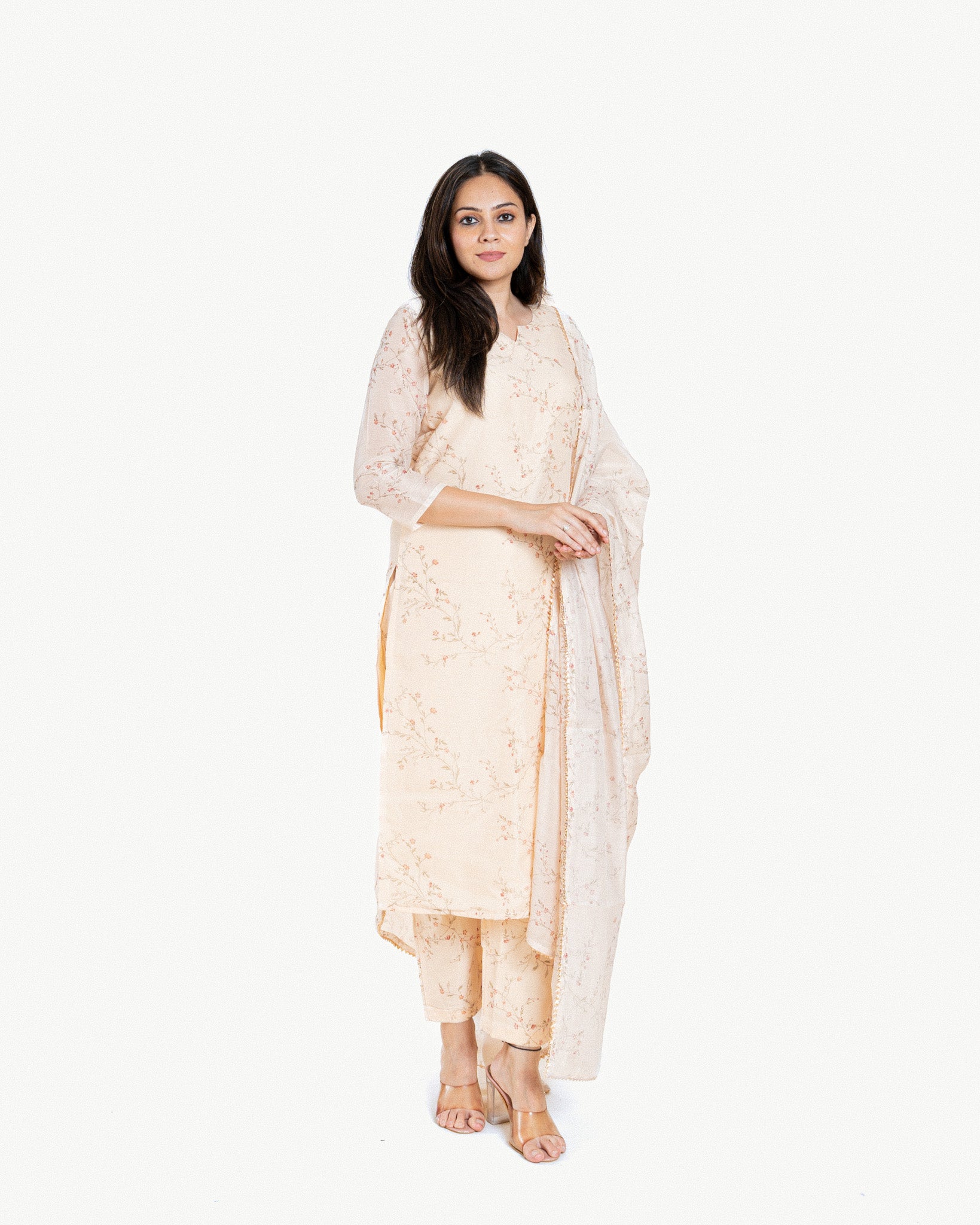 aarohi β kurta, pants & dupatta