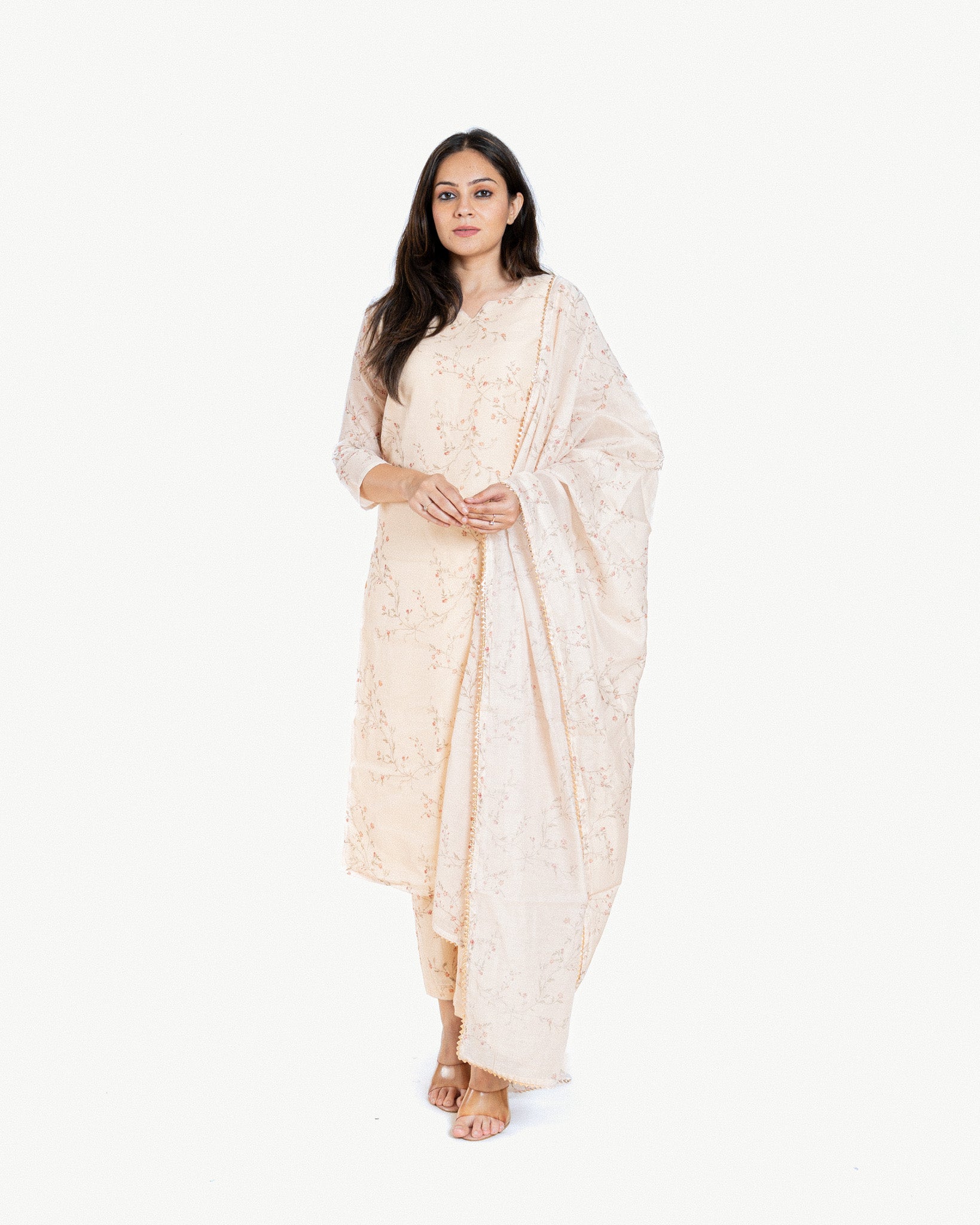 aarohi β kurta, pants & dupatta