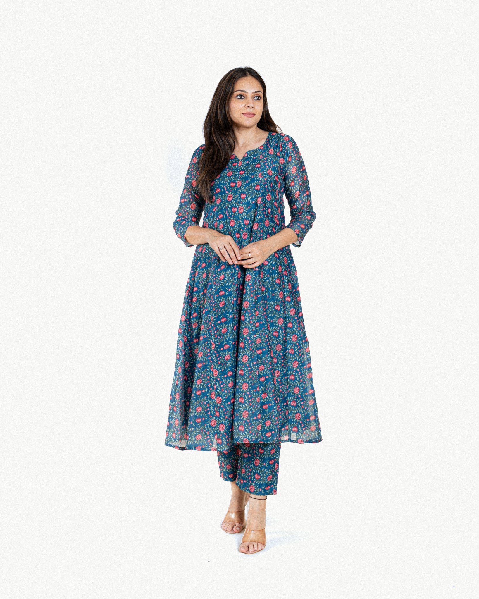 sarvam β kurta & pants