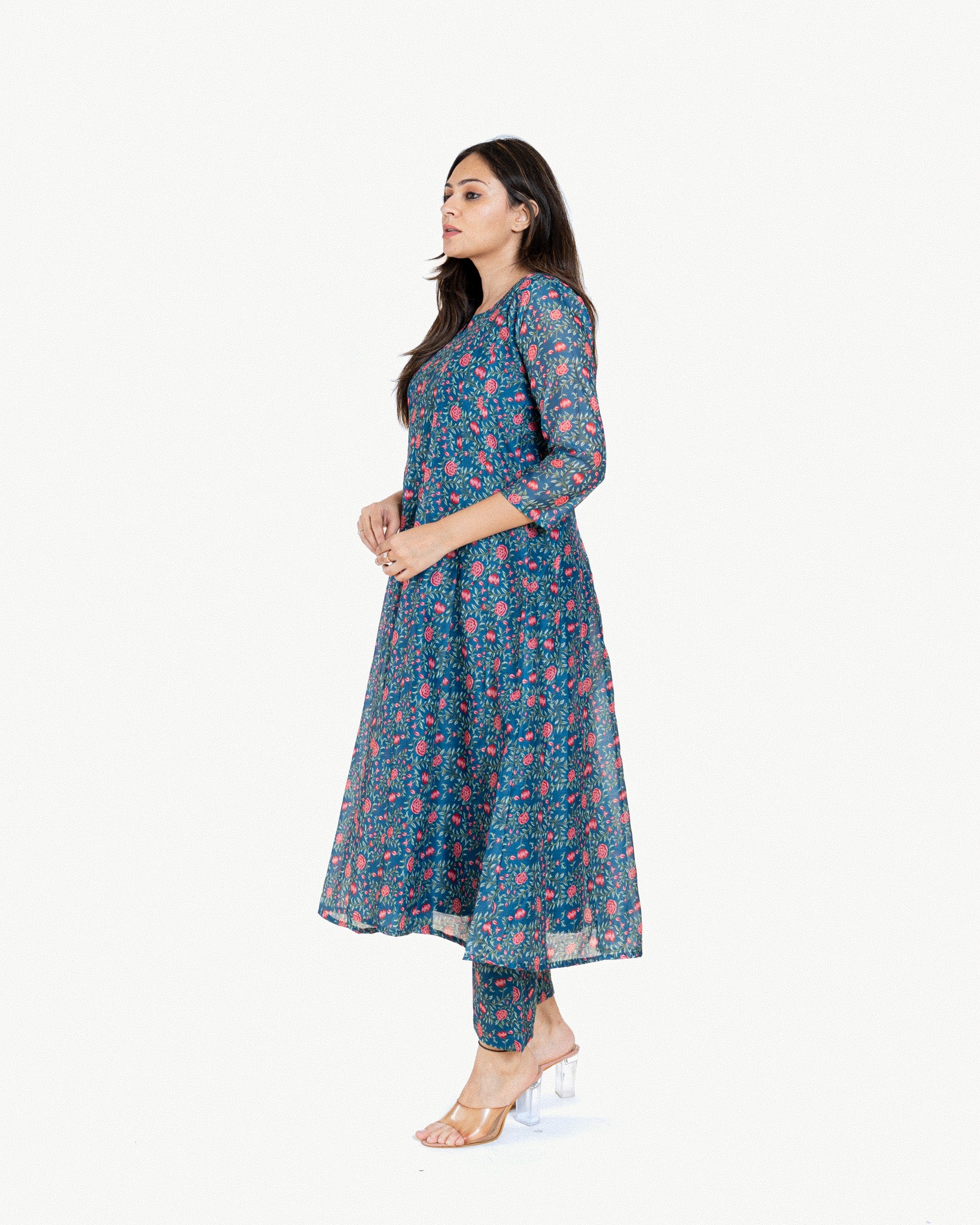 sarvam β kurta & pants