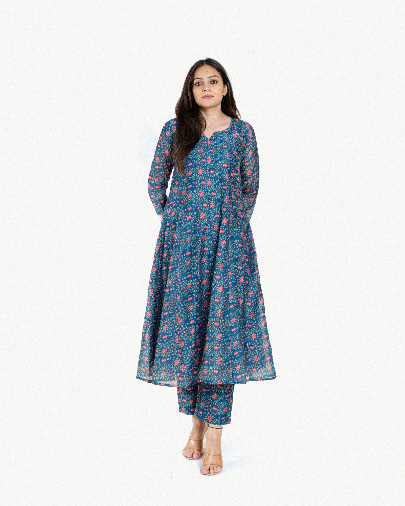 sarvam β kurta & pants