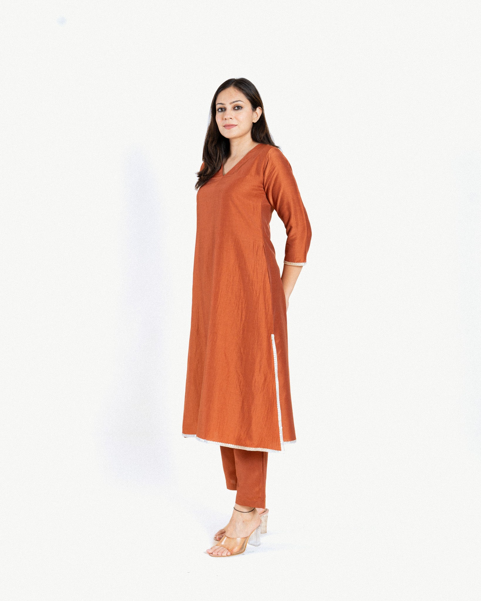 saavi β kurta & pants