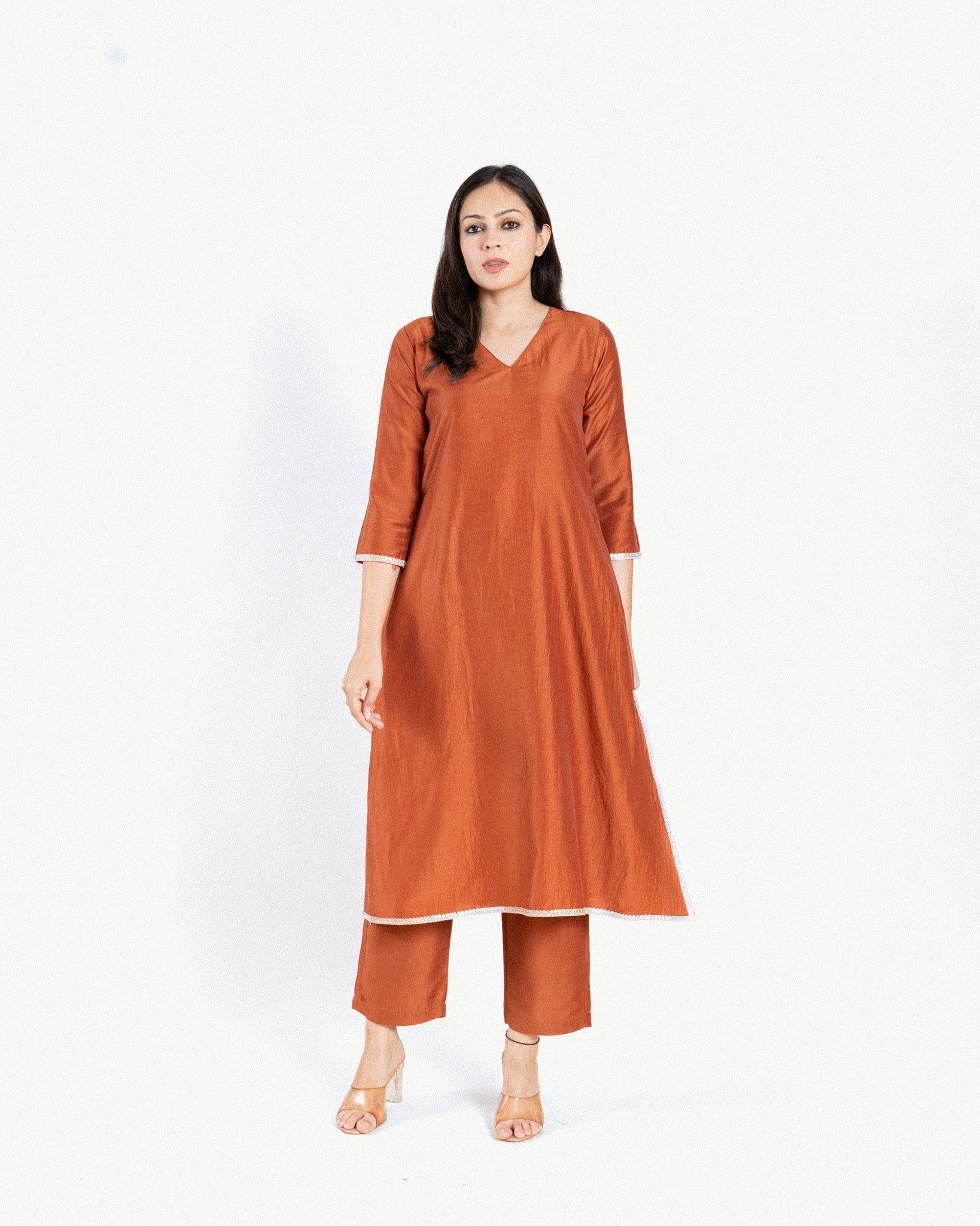 saavi β kurta & pants