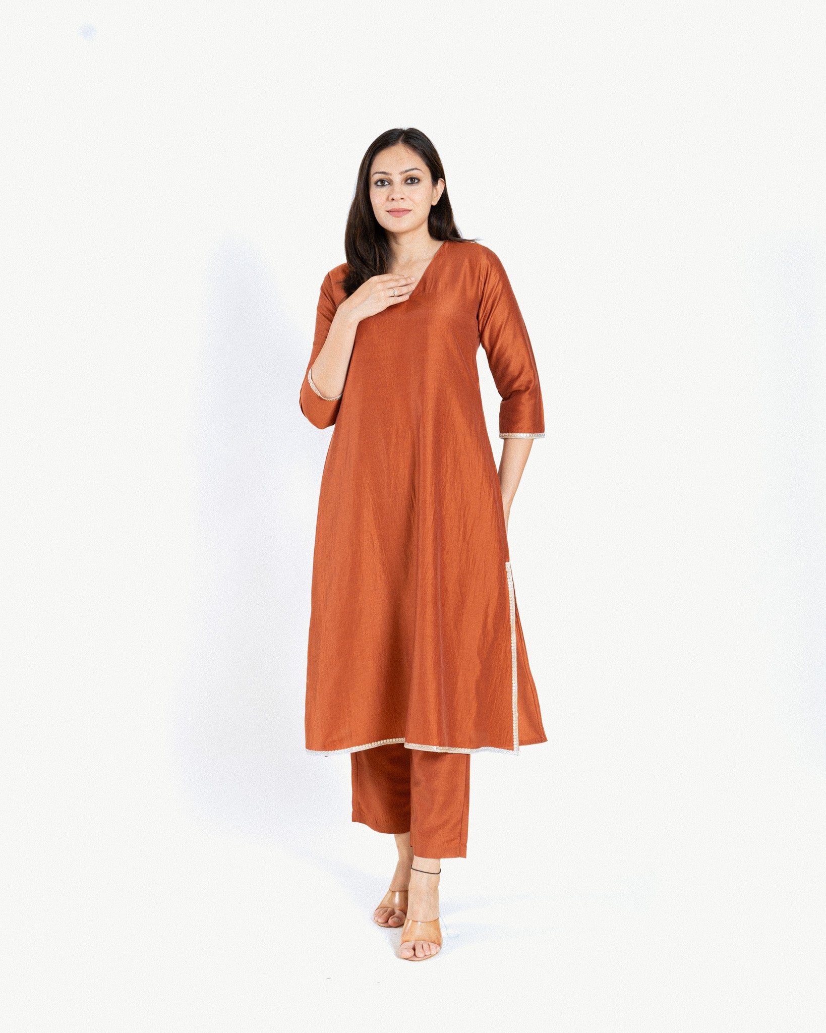 saavi β kurta & pants