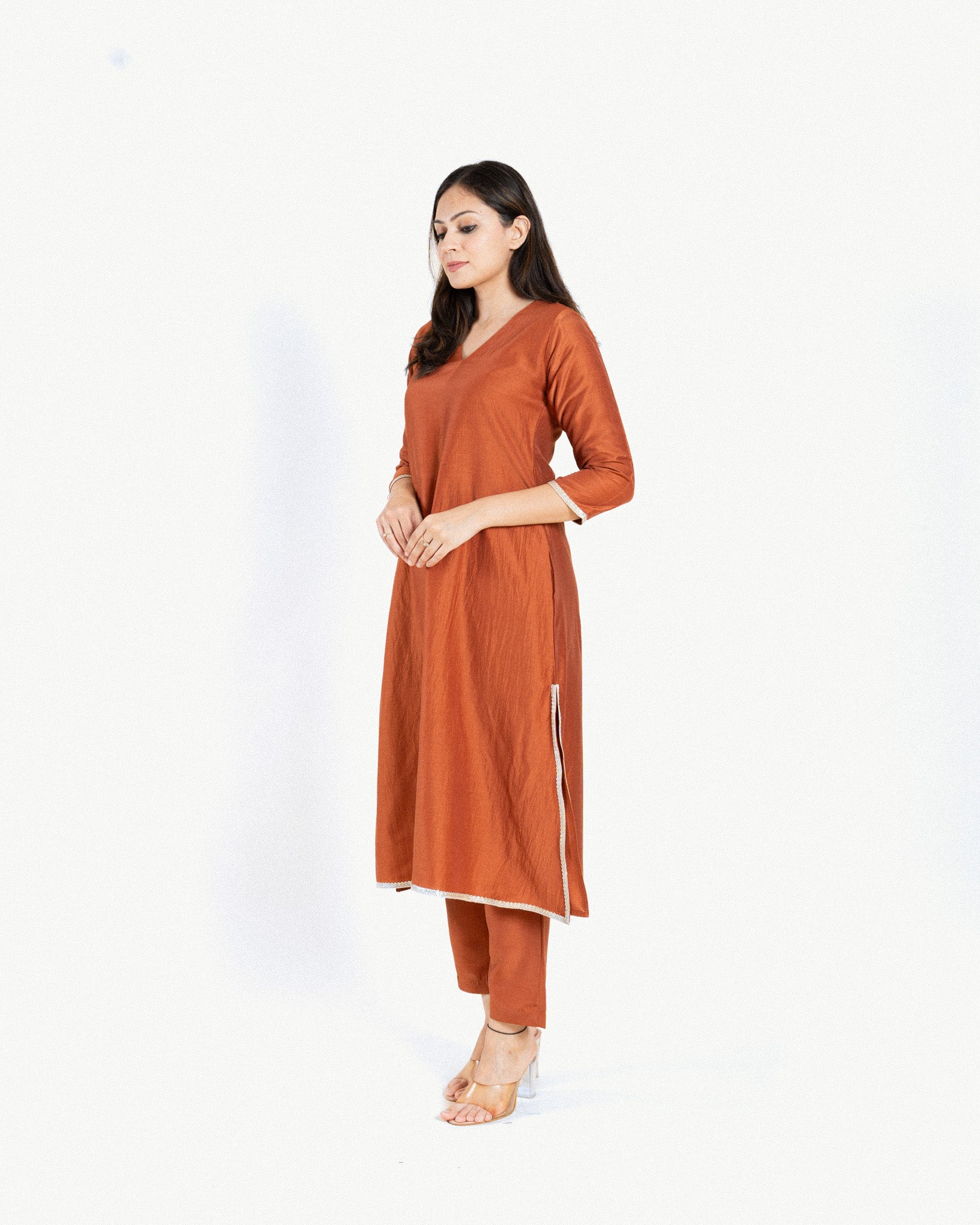 saavi β kurta & pants