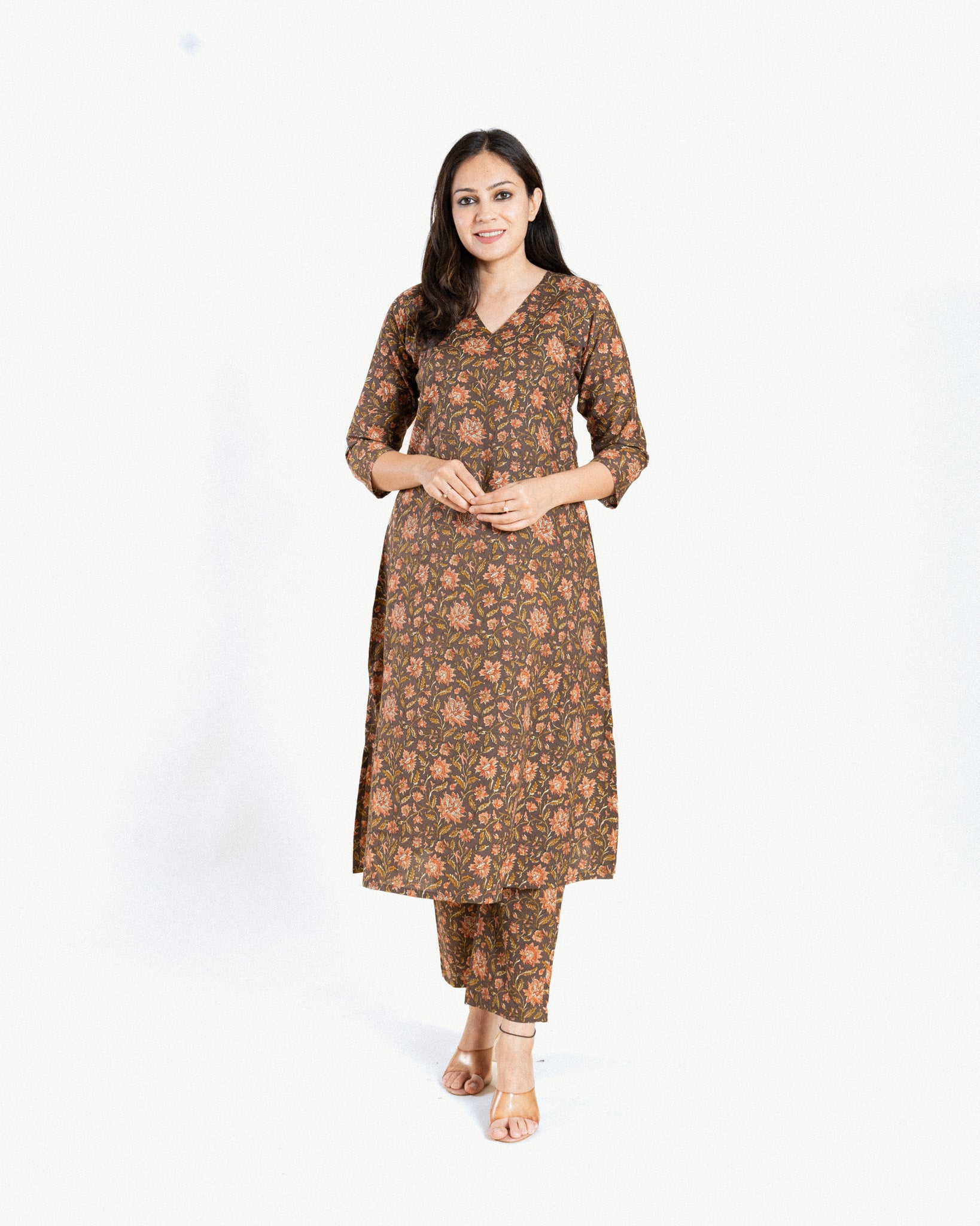 avya β kurta & pants