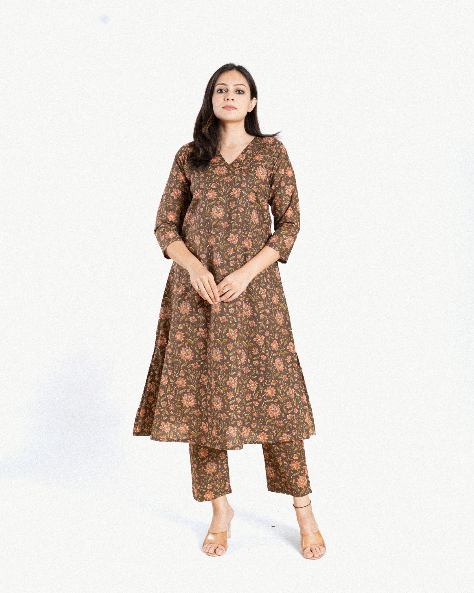 avya β kurta & pants