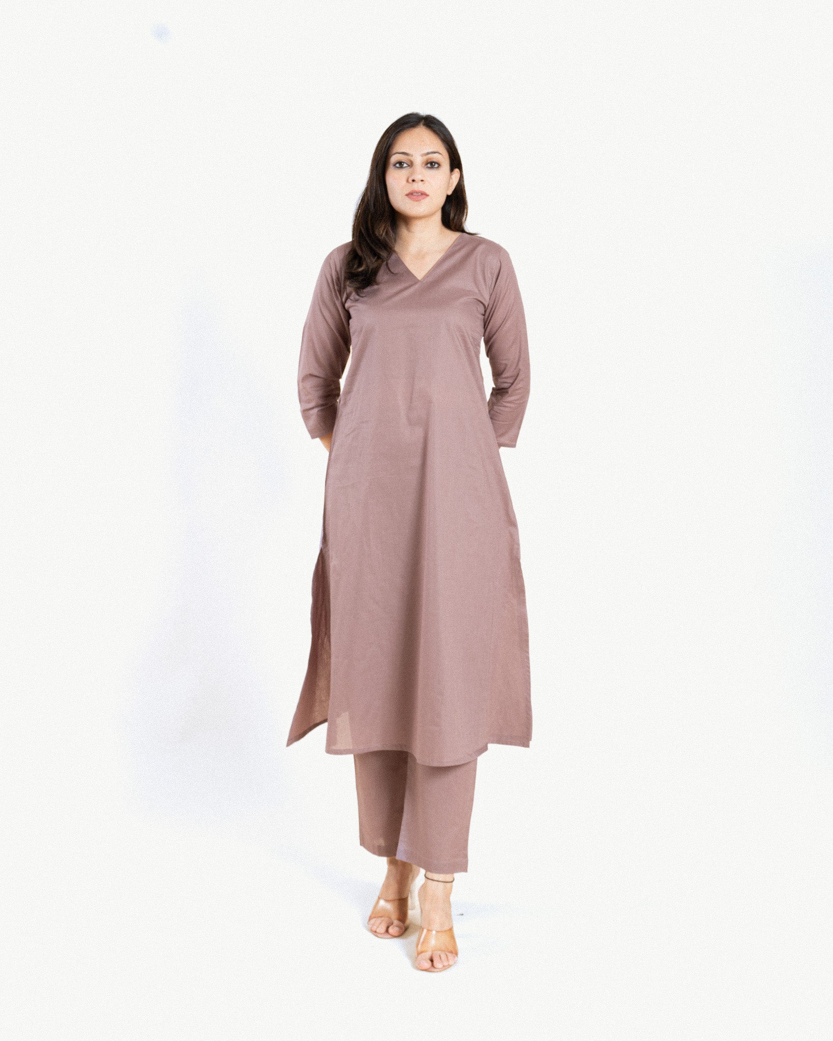 namah  β kurta & pants