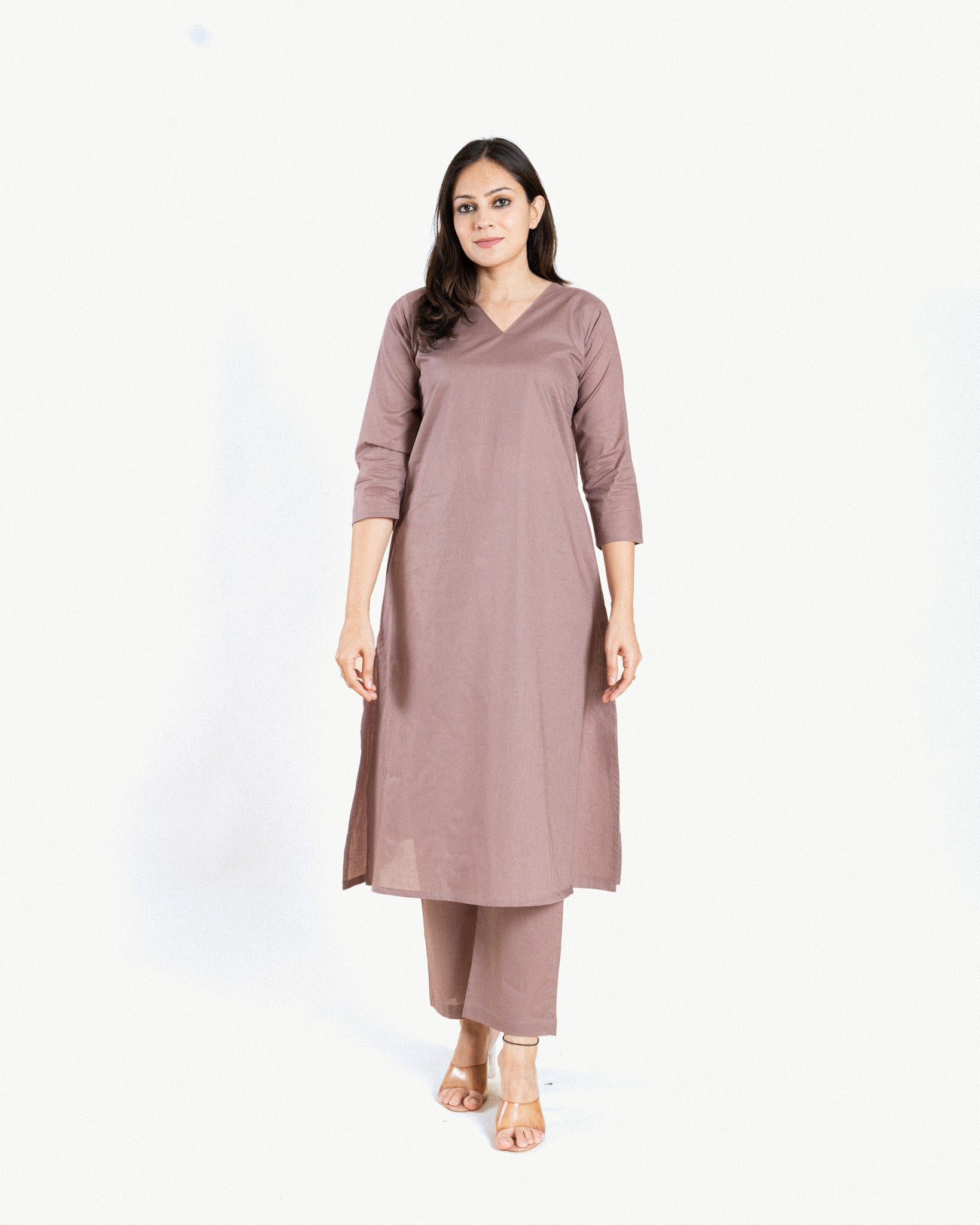 namah  β kurta & pants