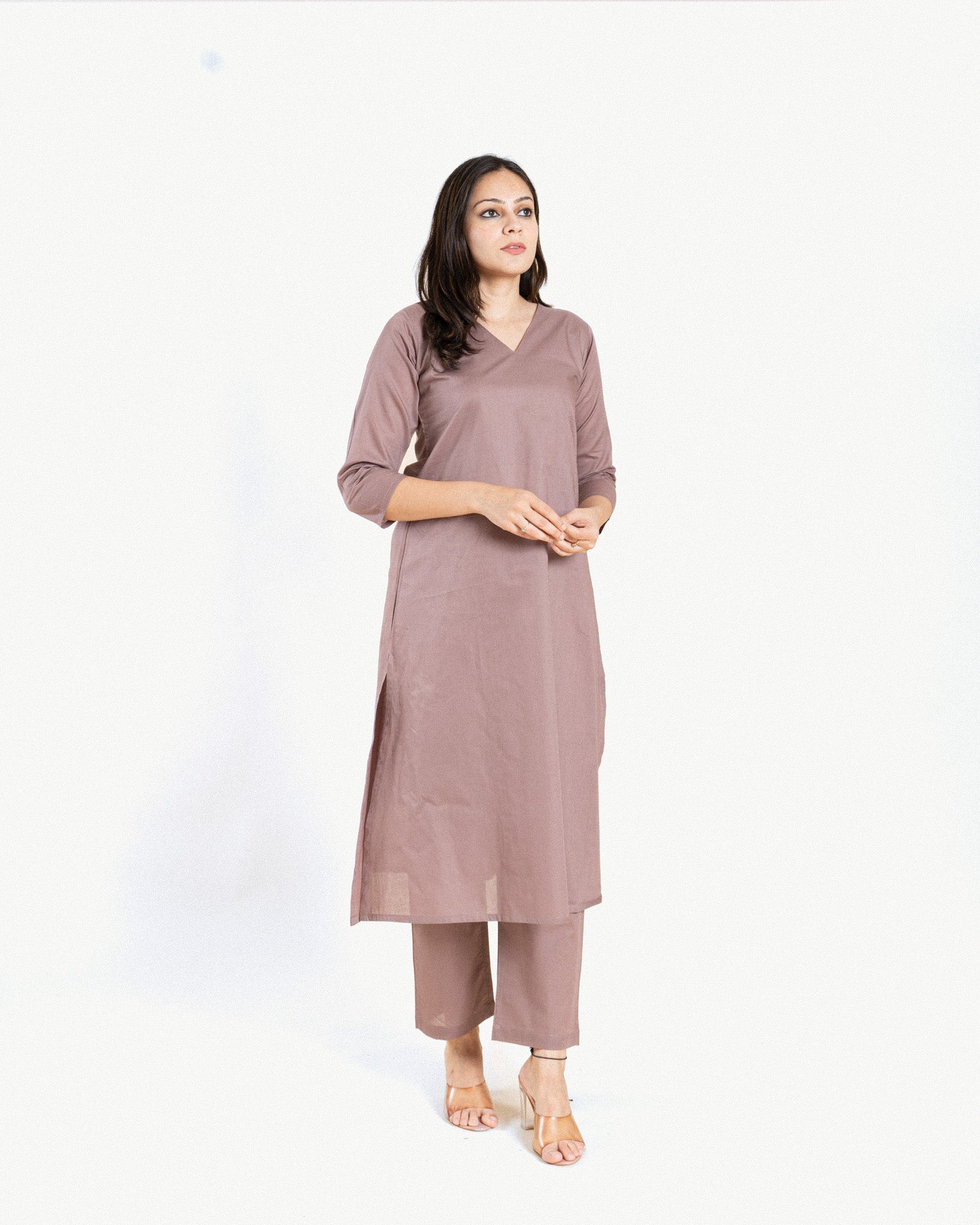 namah  β kurta & pants