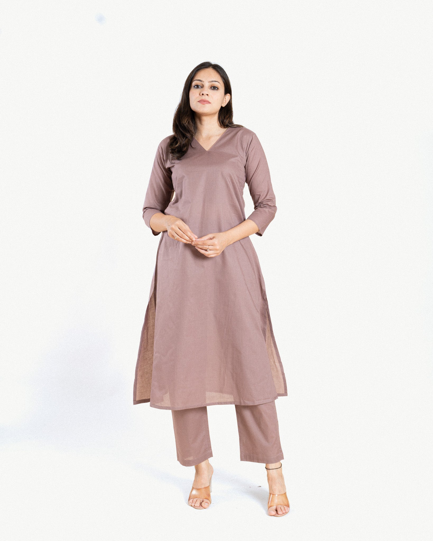 namah  β kurta & pants