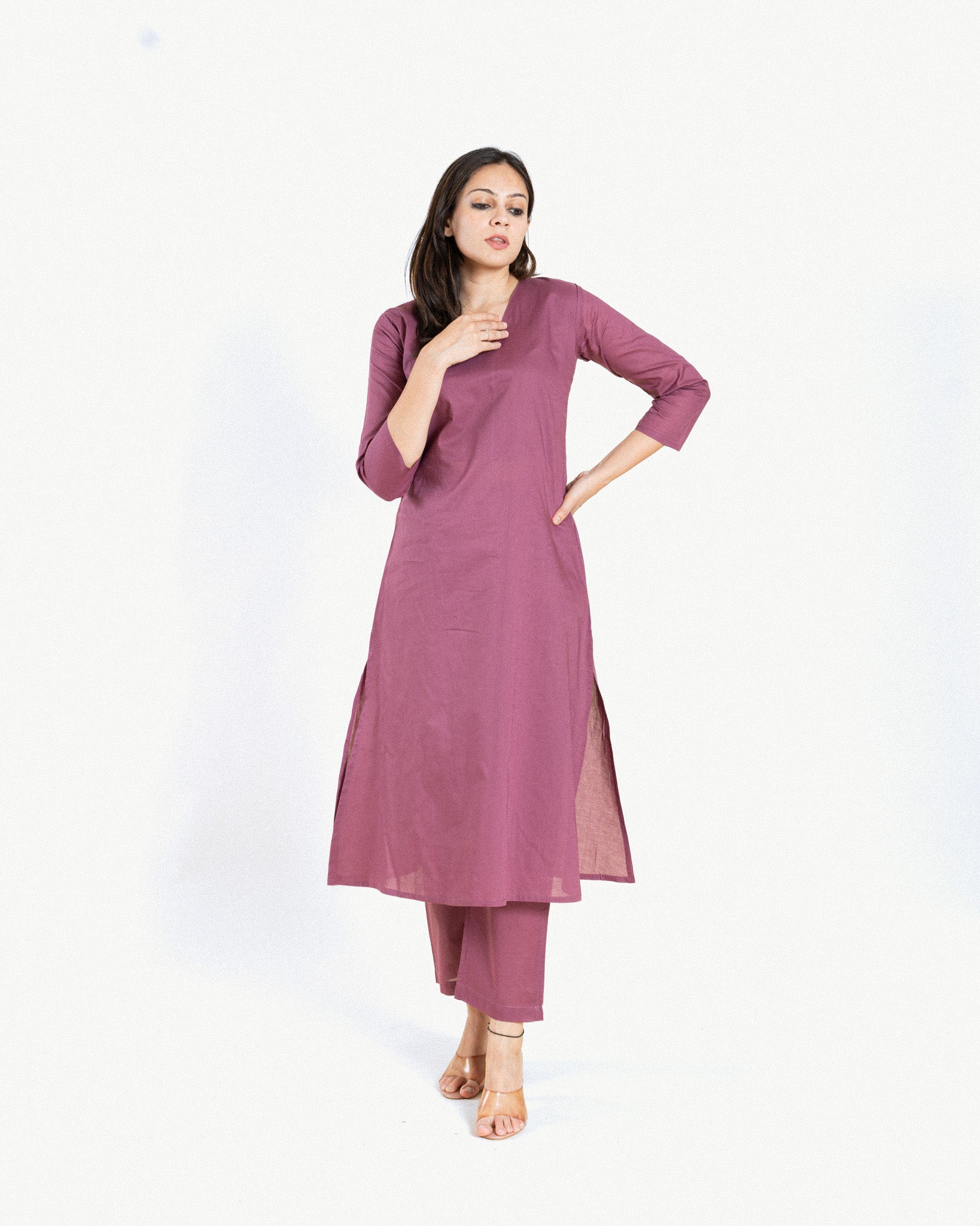 kritvi β kurta & pants