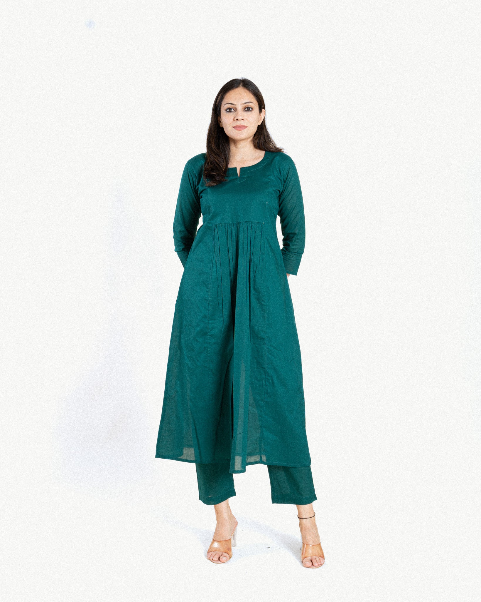 mukta β kurta & pants