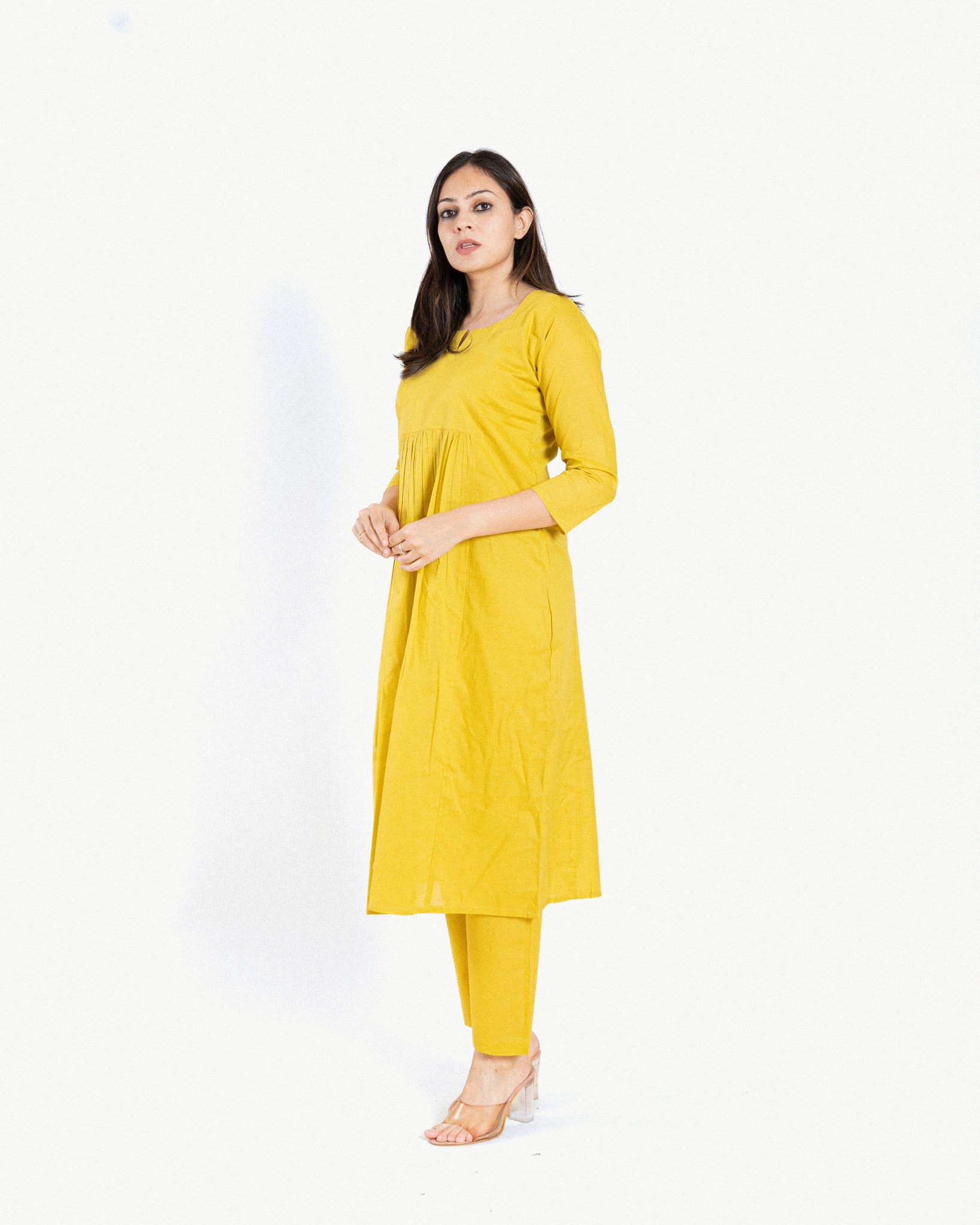 kiku β kurta & pants