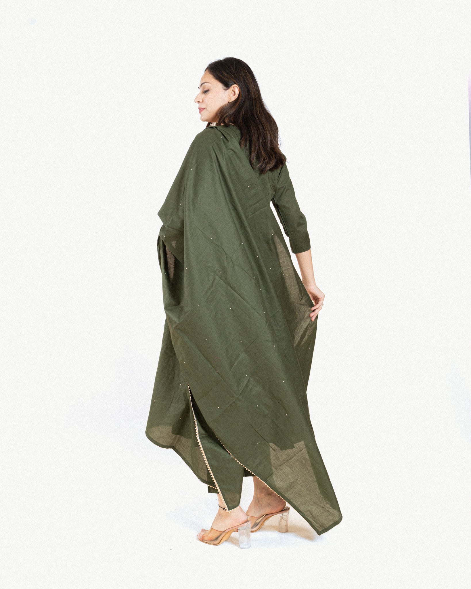 kritika β kurta, pants & dupatta