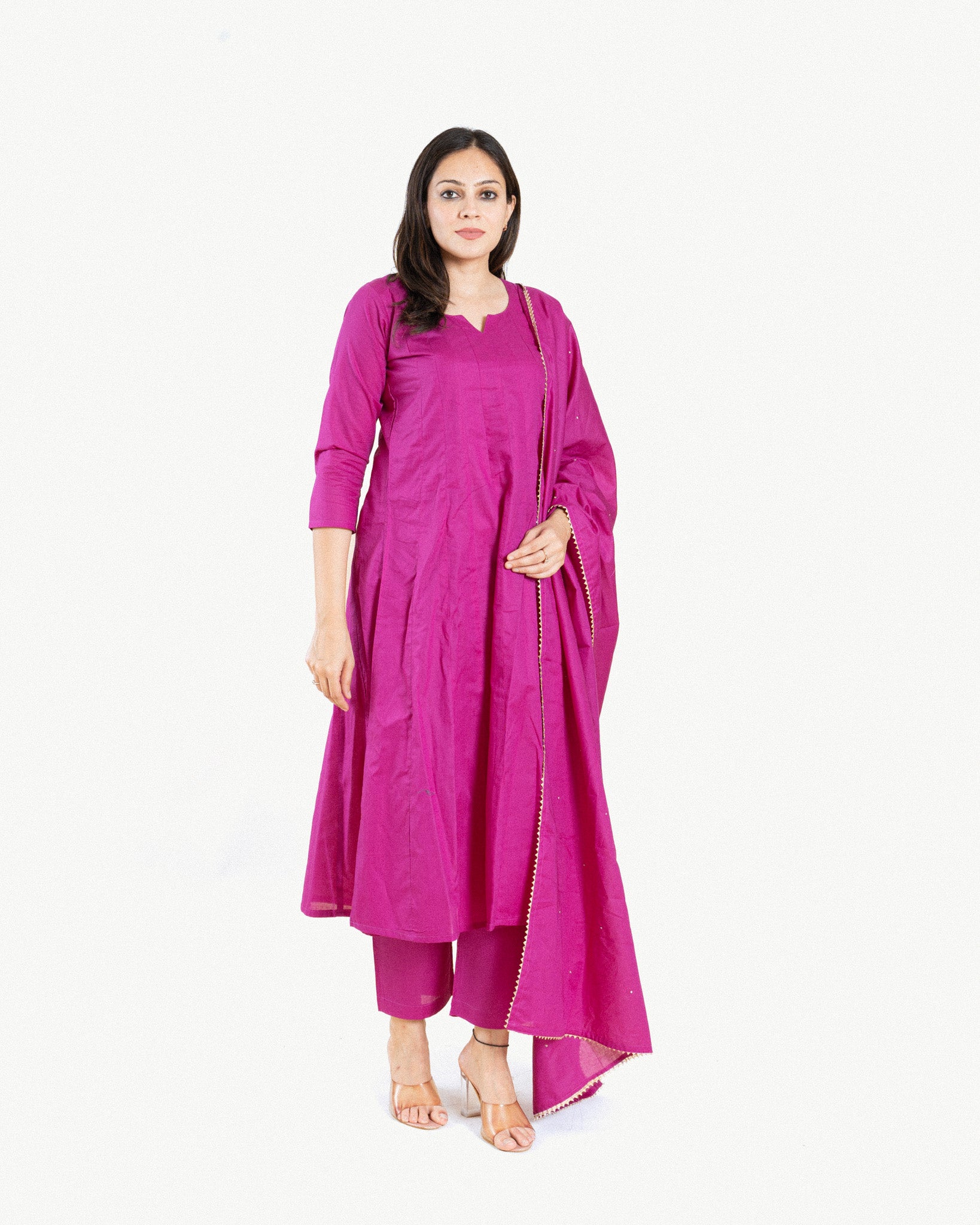 wamiqa β kurta, pants & dupatta