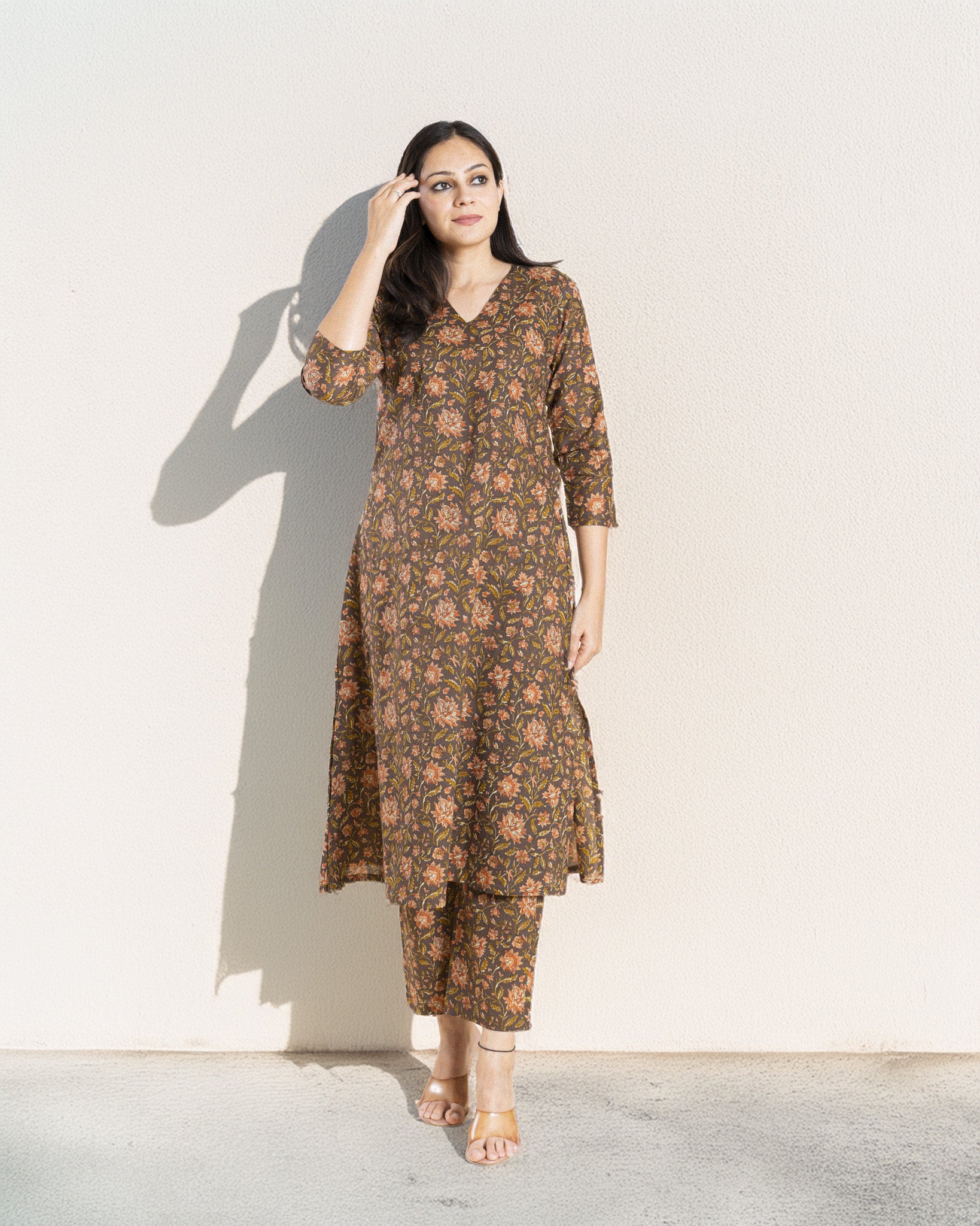 avya β kurta & pants