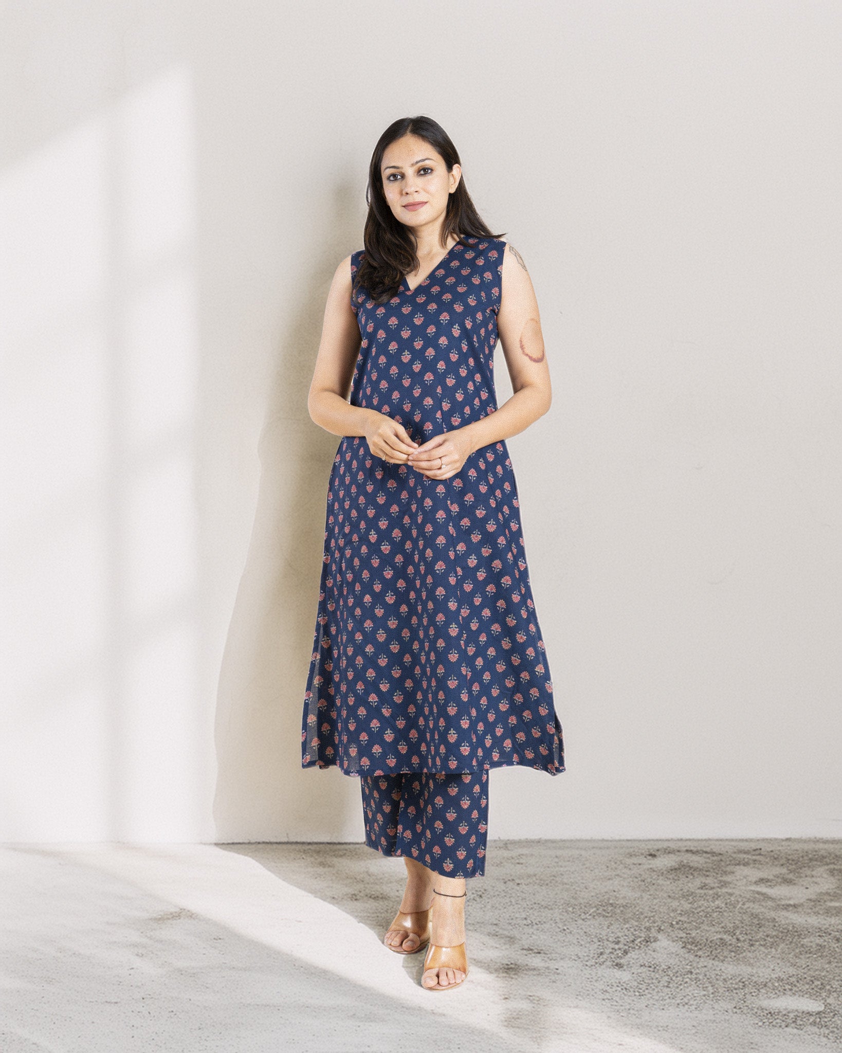 sukriti β kurta & pants