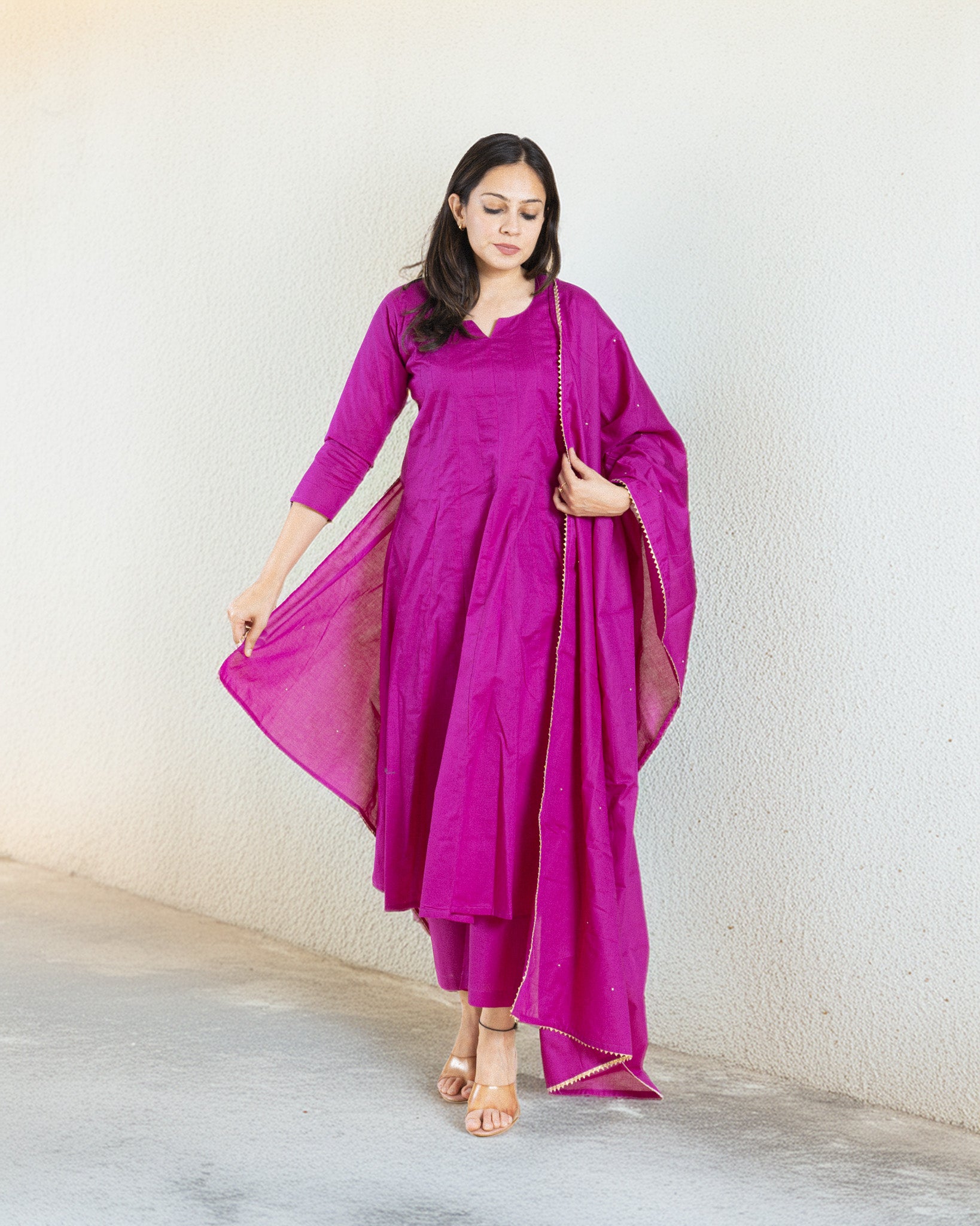 wamiqa β kurta, pants & dupatta