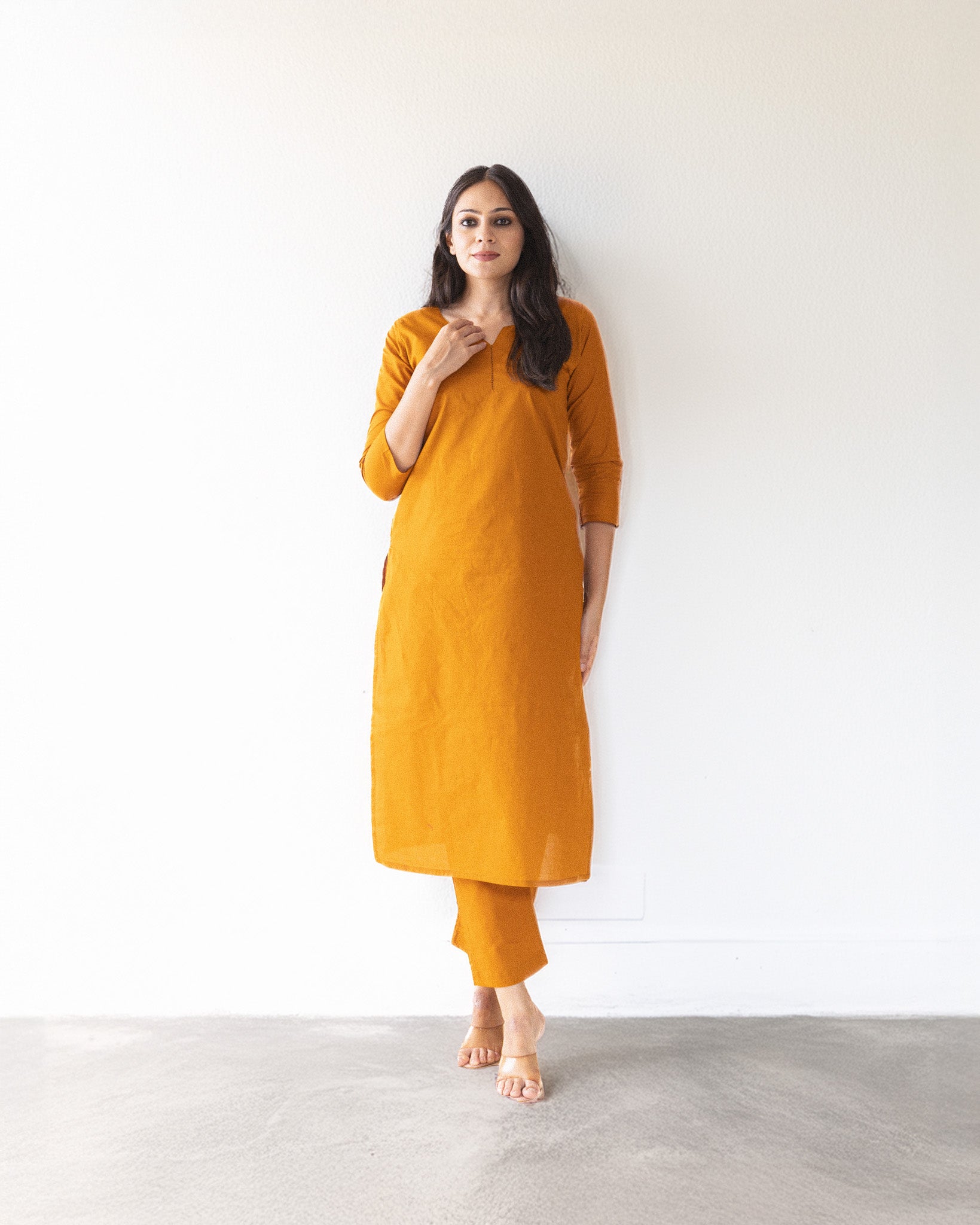 risa β kurta & pants