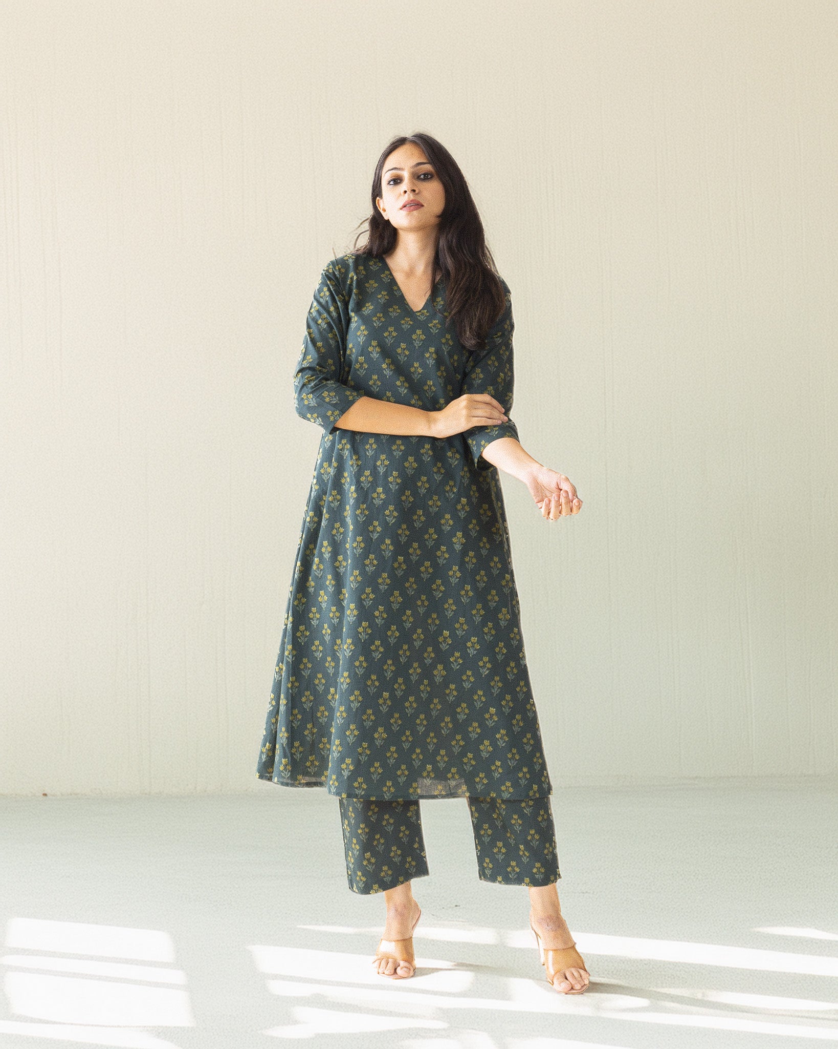 mehreen β kurta & pants