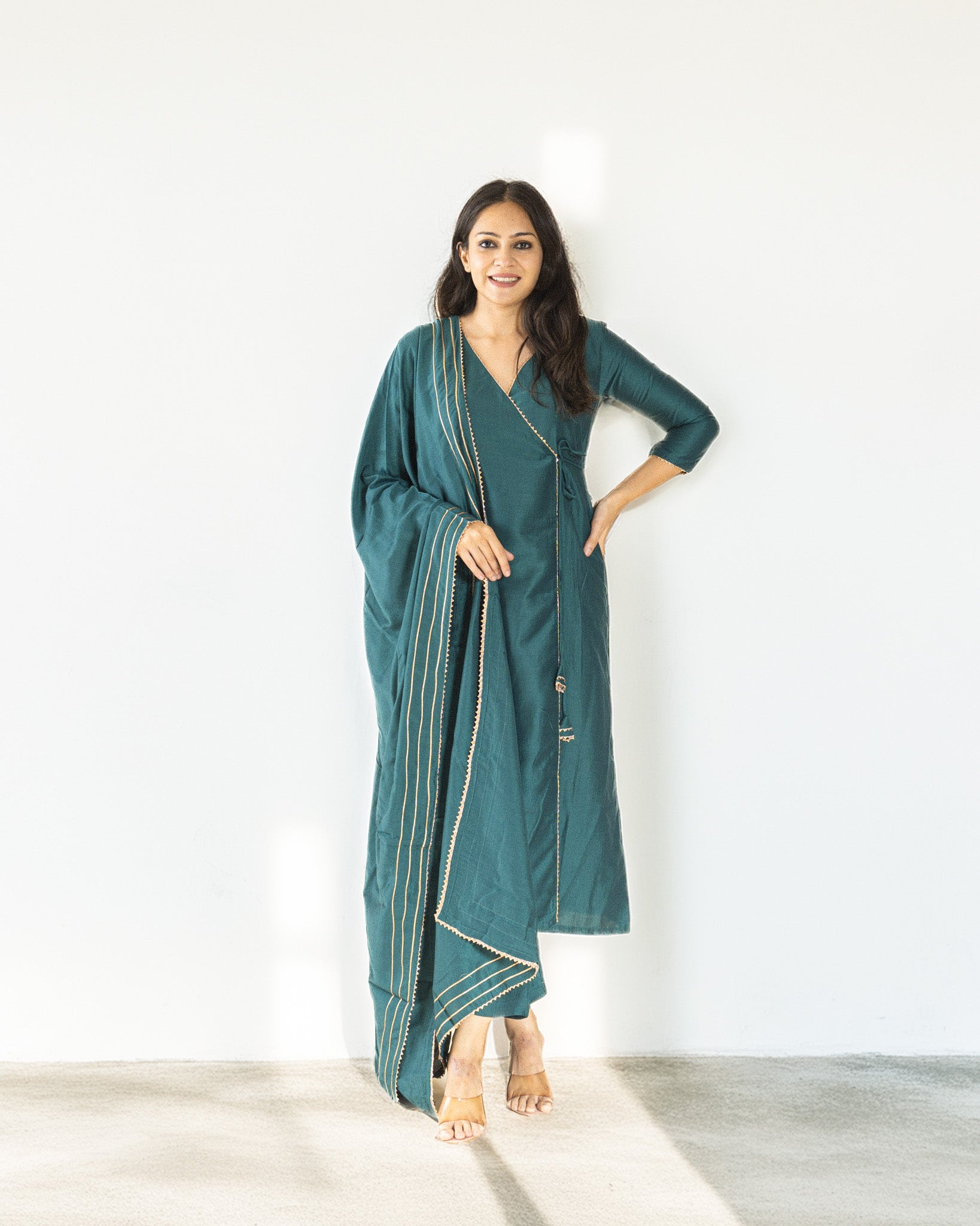 vanya β kurta, pants & dupatta