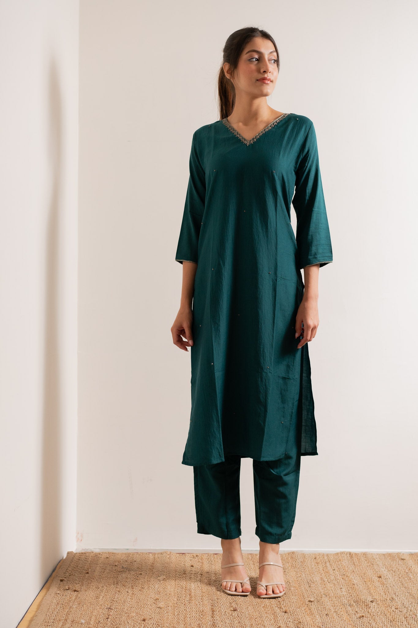 aks — kurta, pants & dupatta