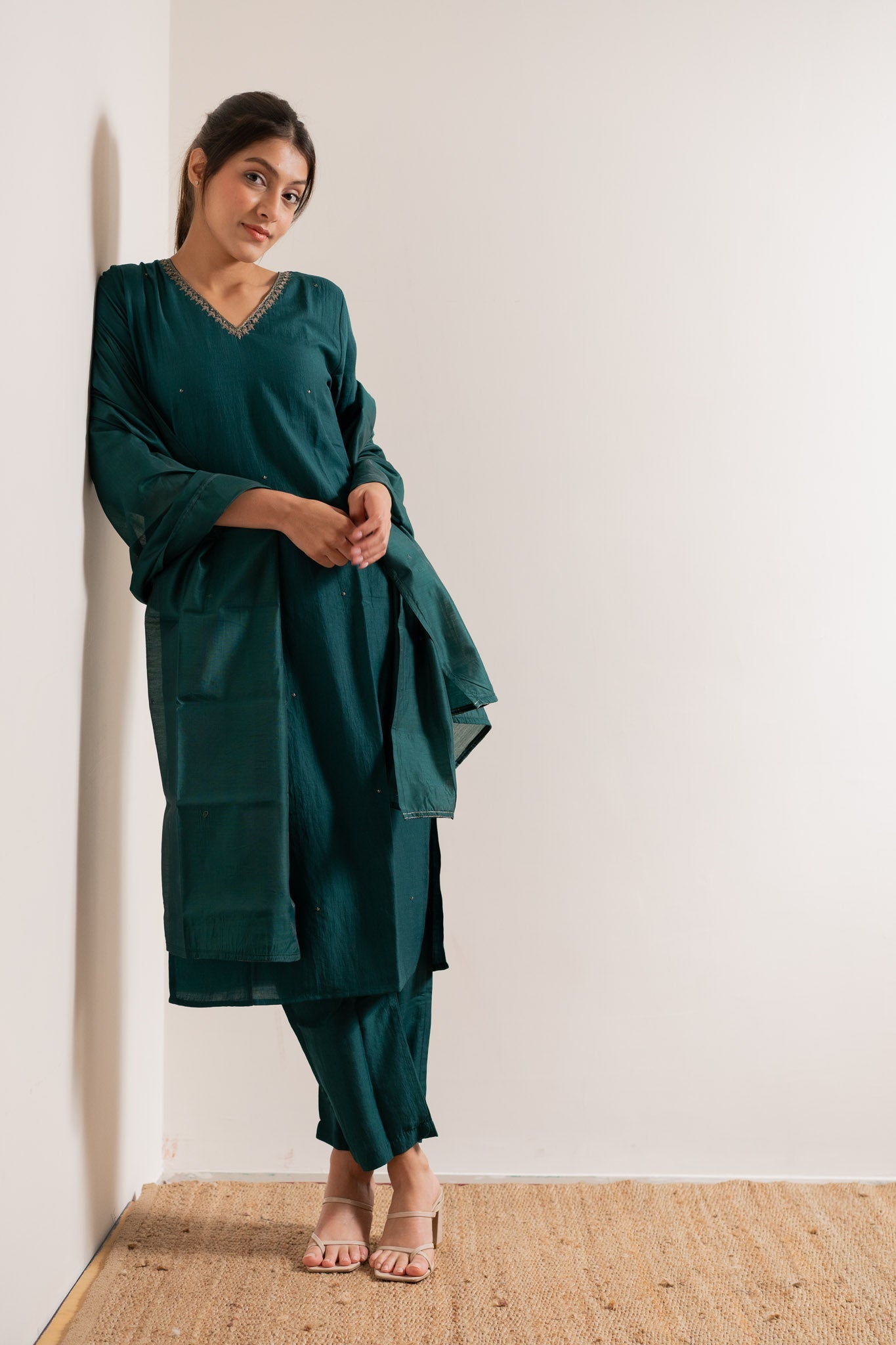 aks — kurta, pants & dupatta