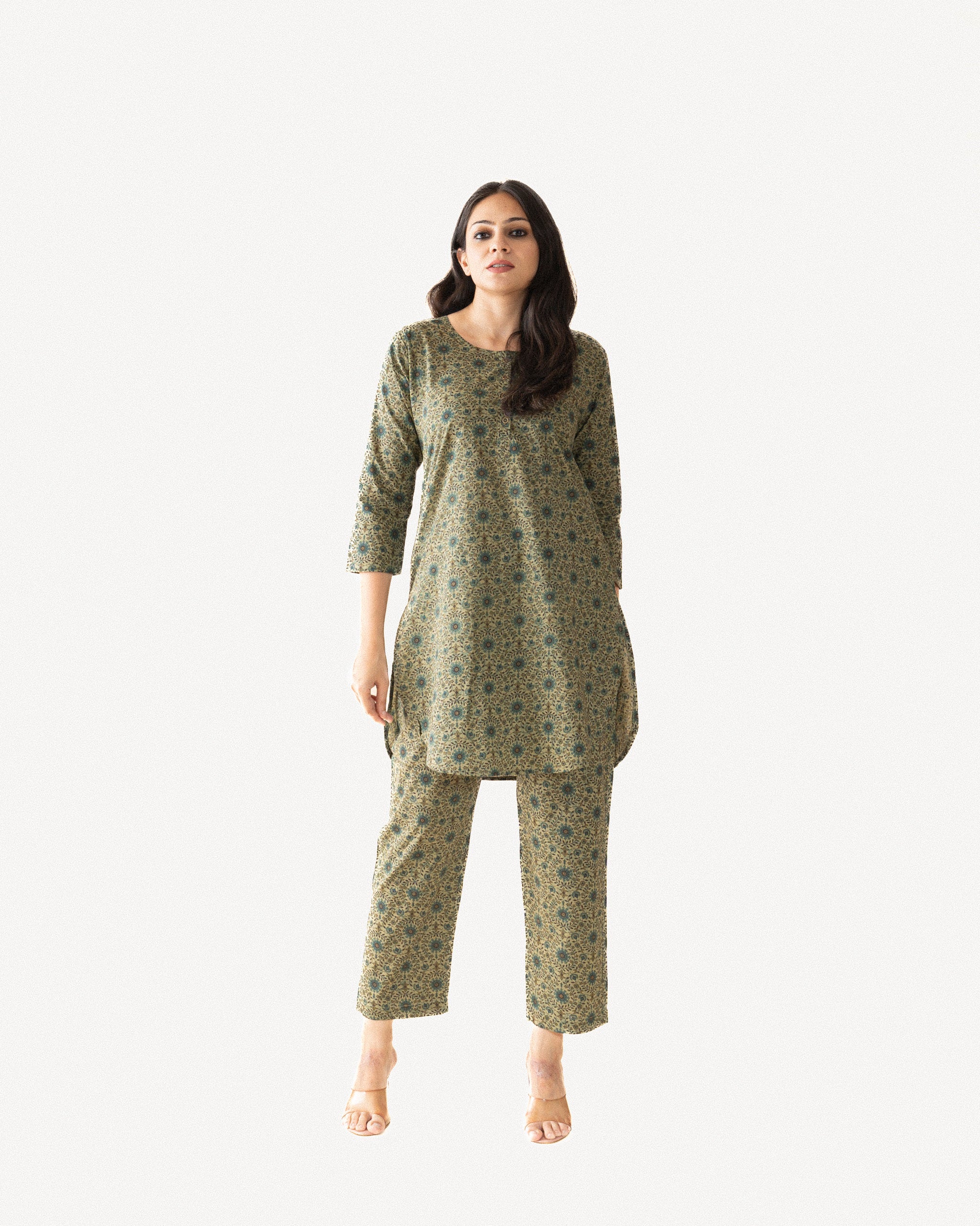 raasa — kurta & pants