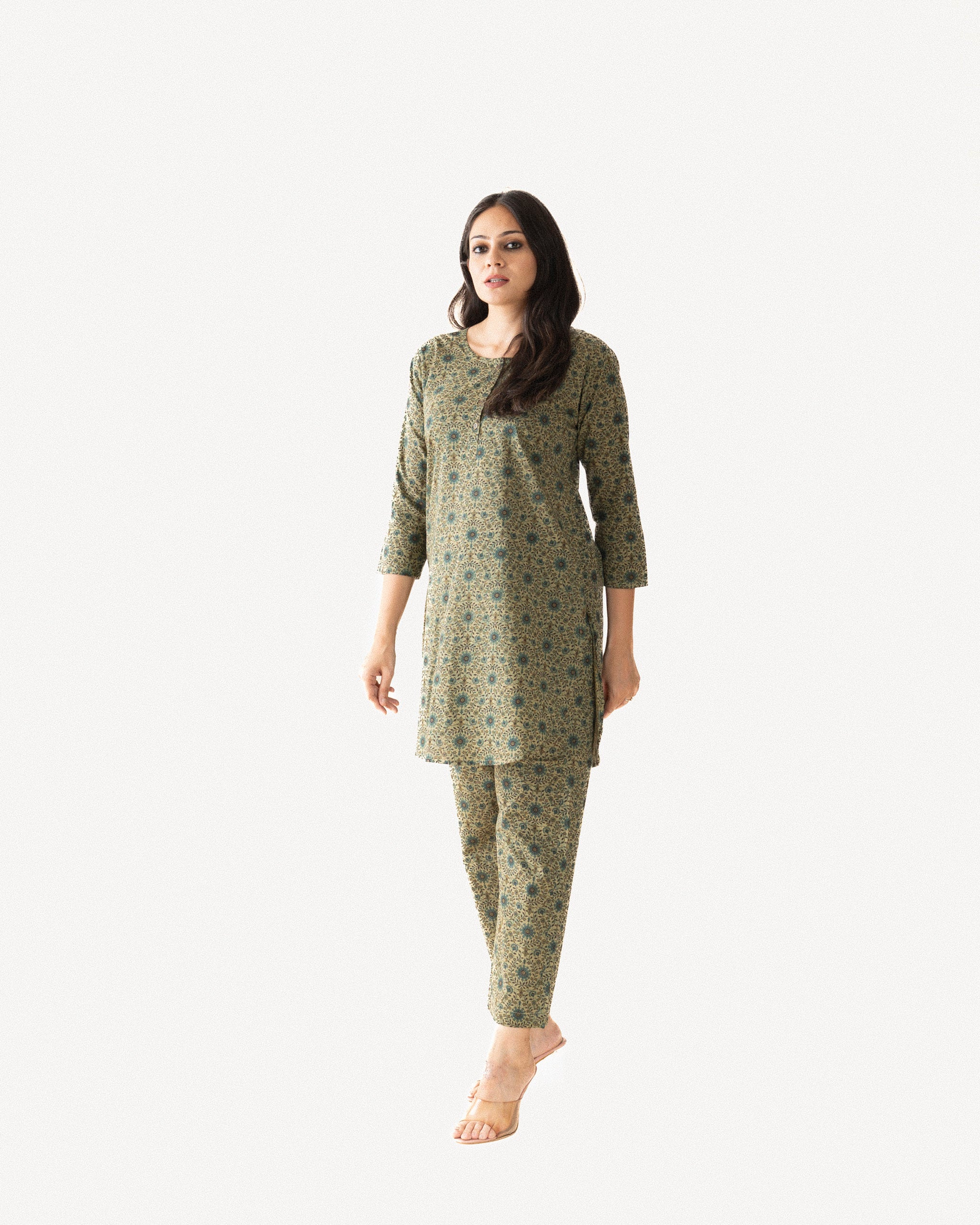 Raasa • Kurta & Pants