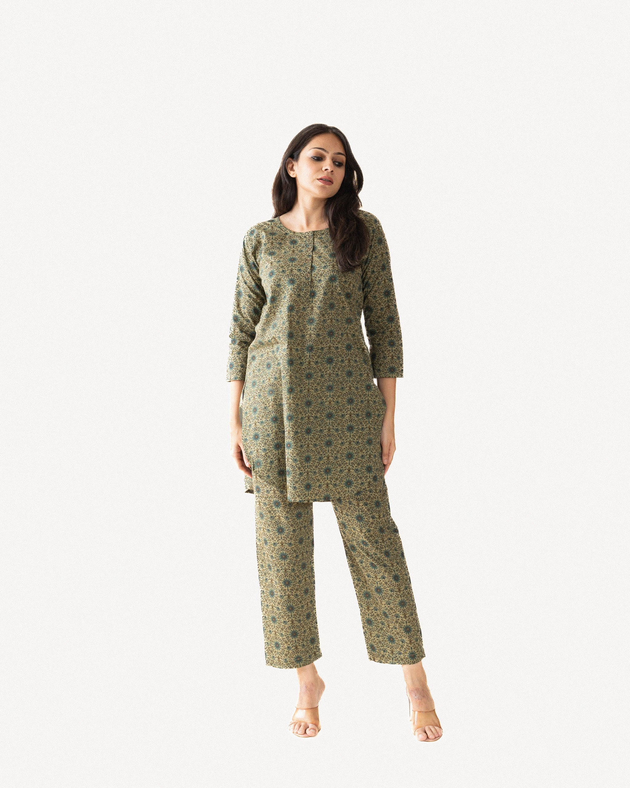 raasa — kurta & pants