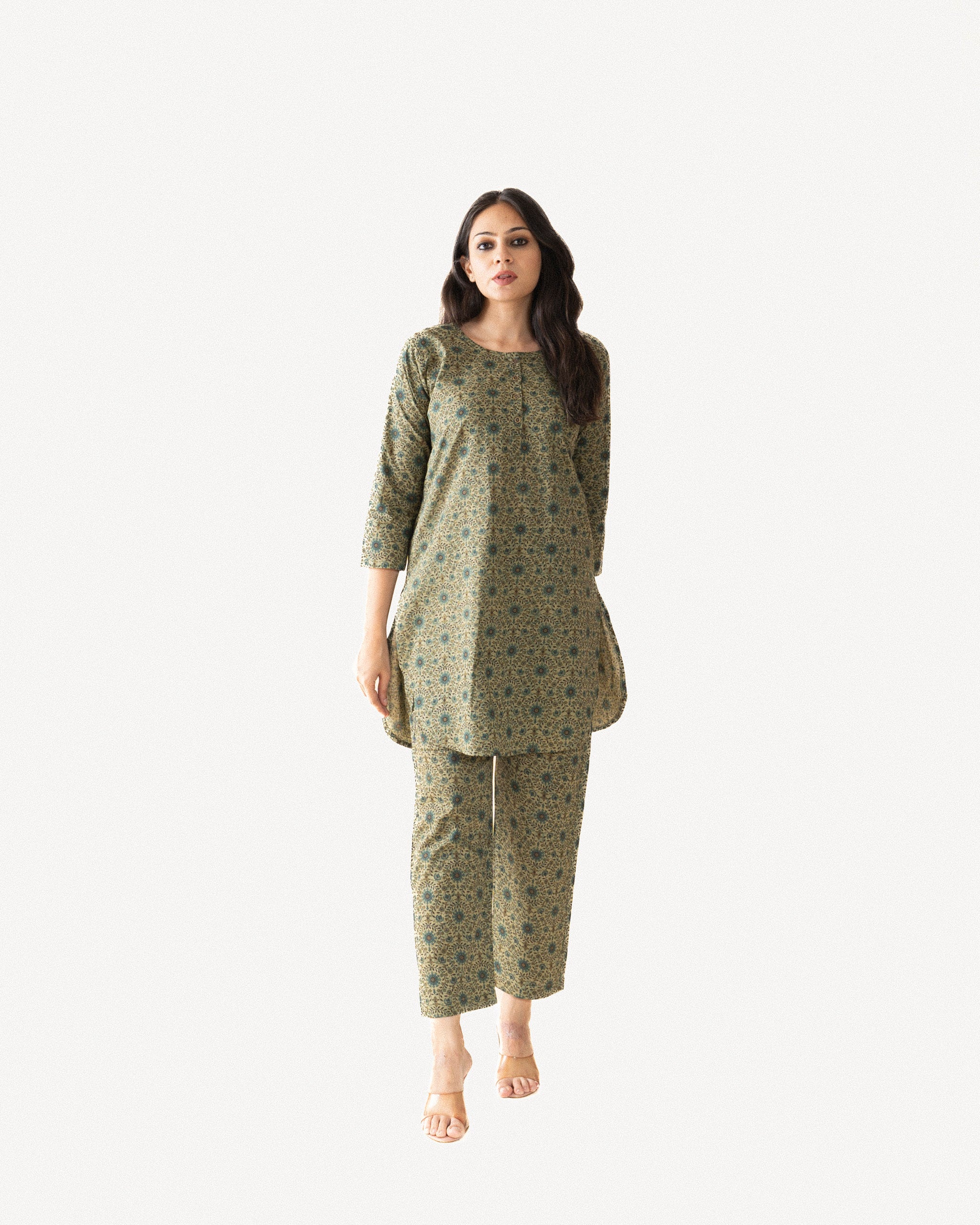 Raasa • Kurta & Pants