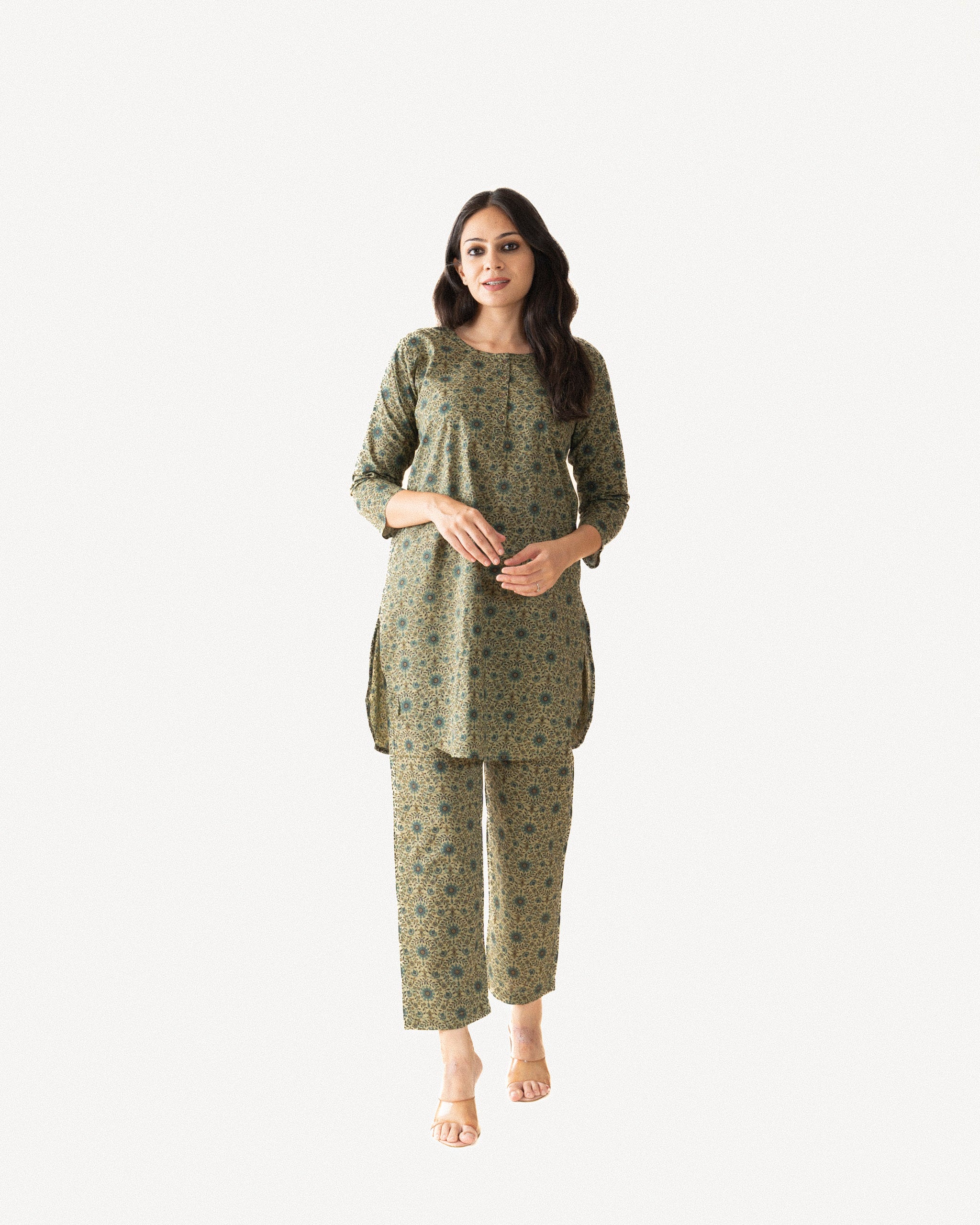 raasa — kurta & pants