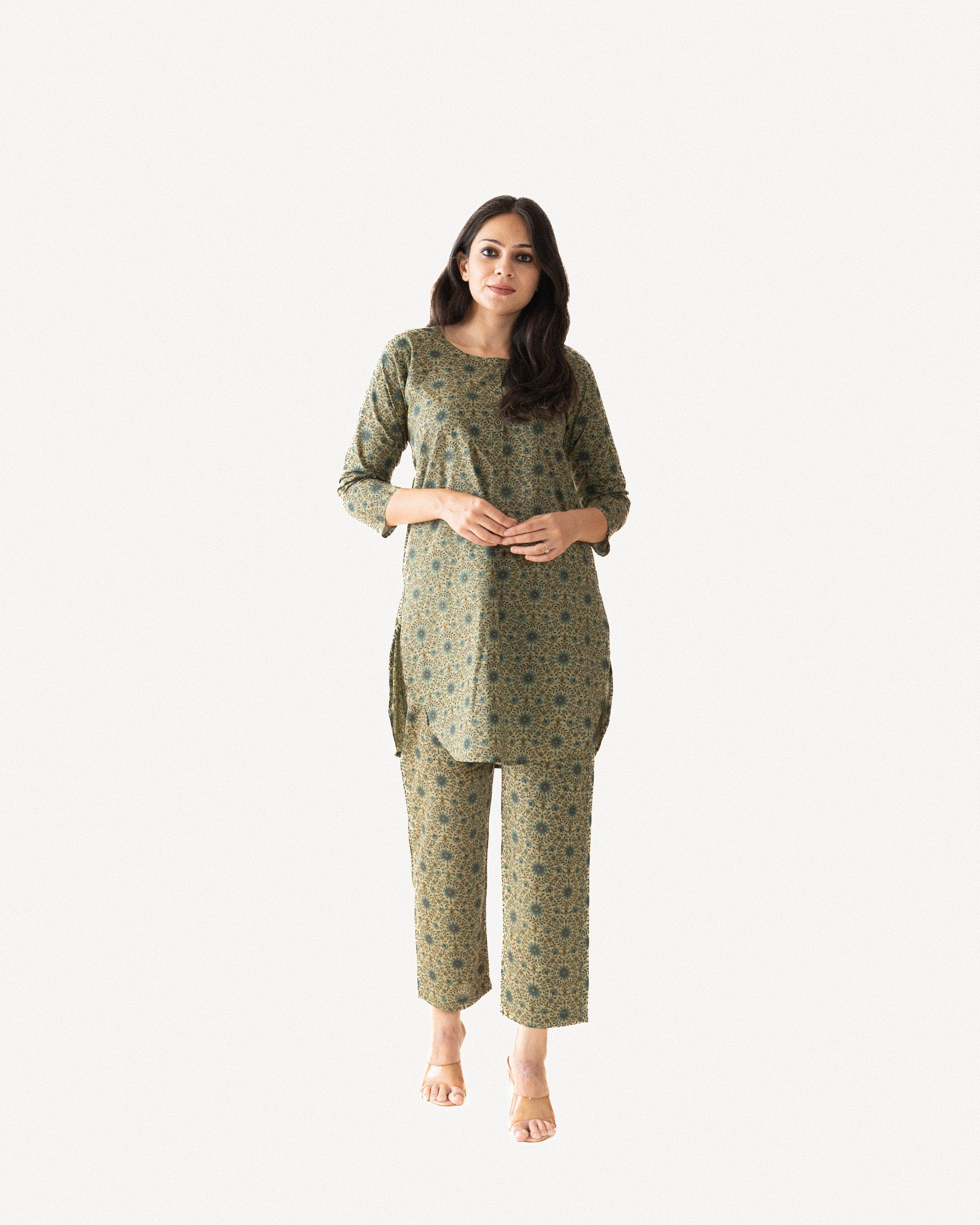 Raasa • Kurta & Pants