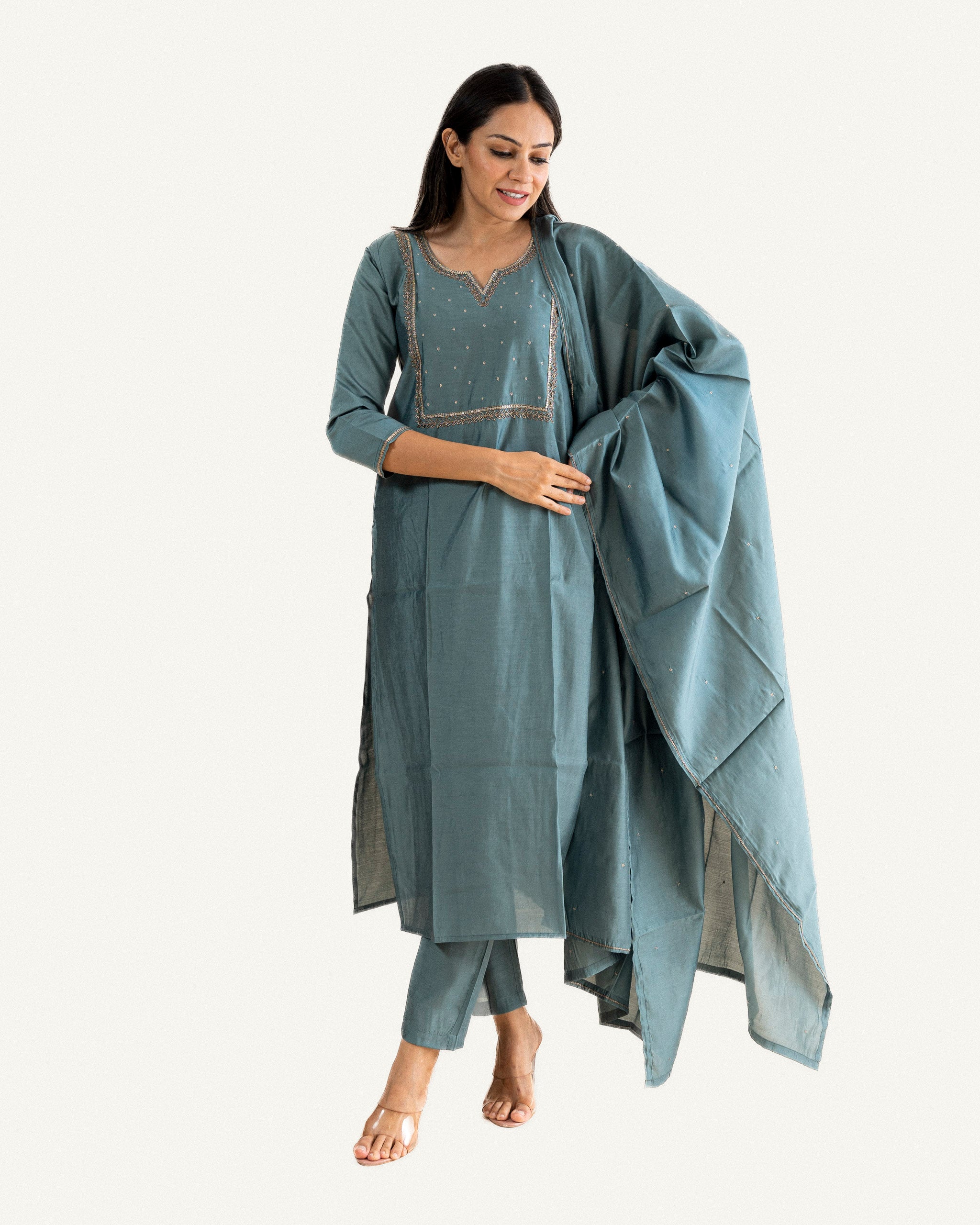 Kaashni • Kurta, Pants & Dupatta