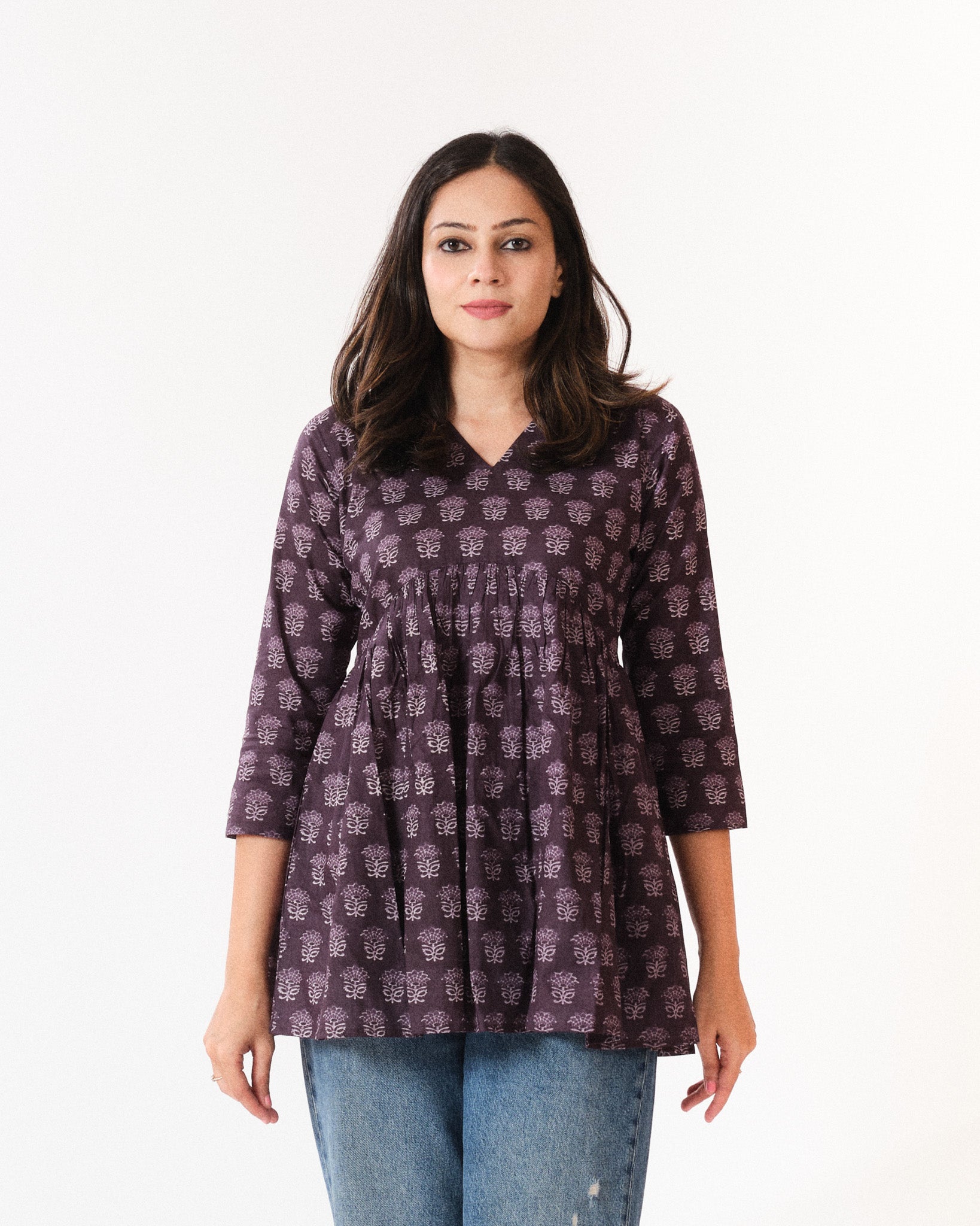 mahira — short top