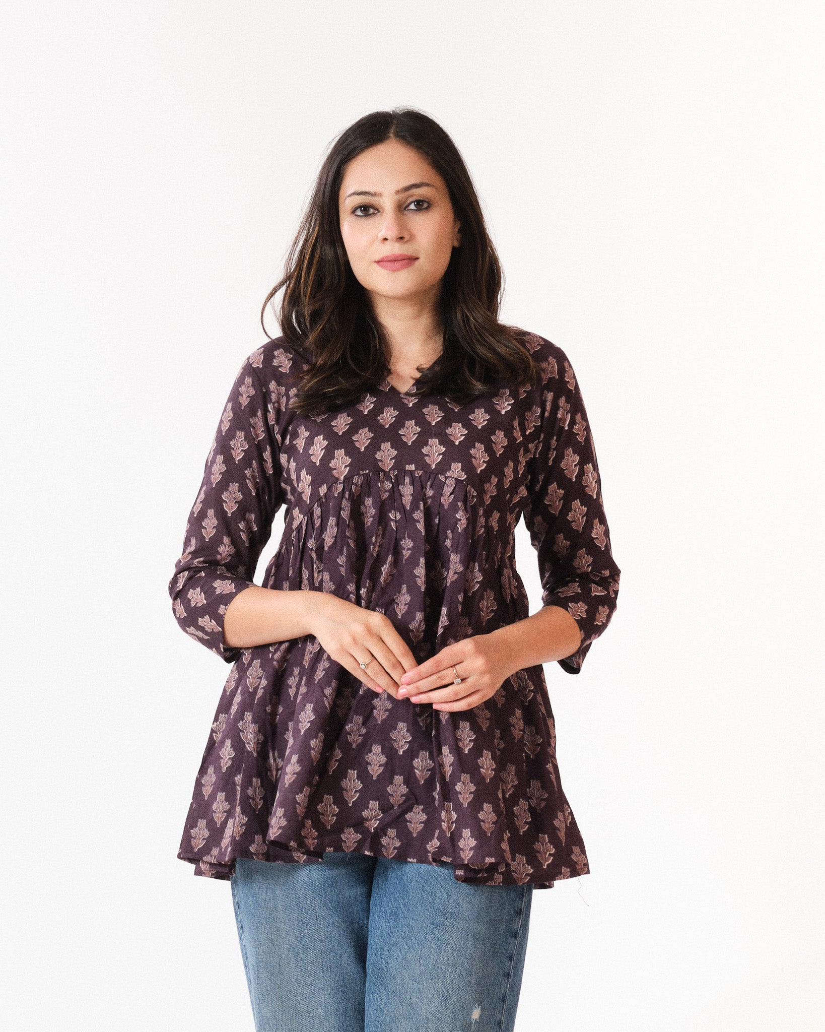 aria — short top