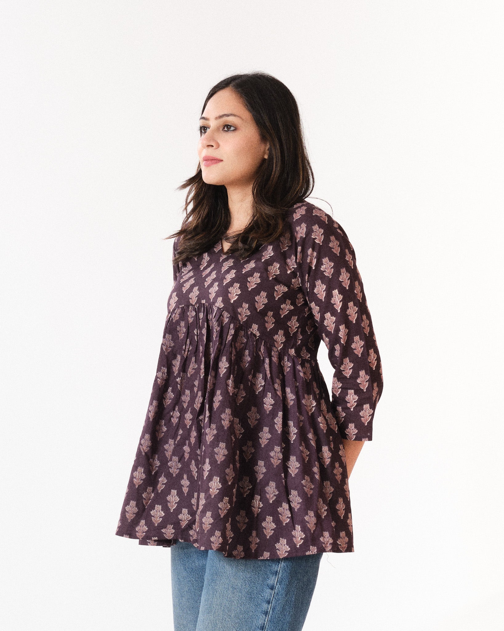 aria — short top