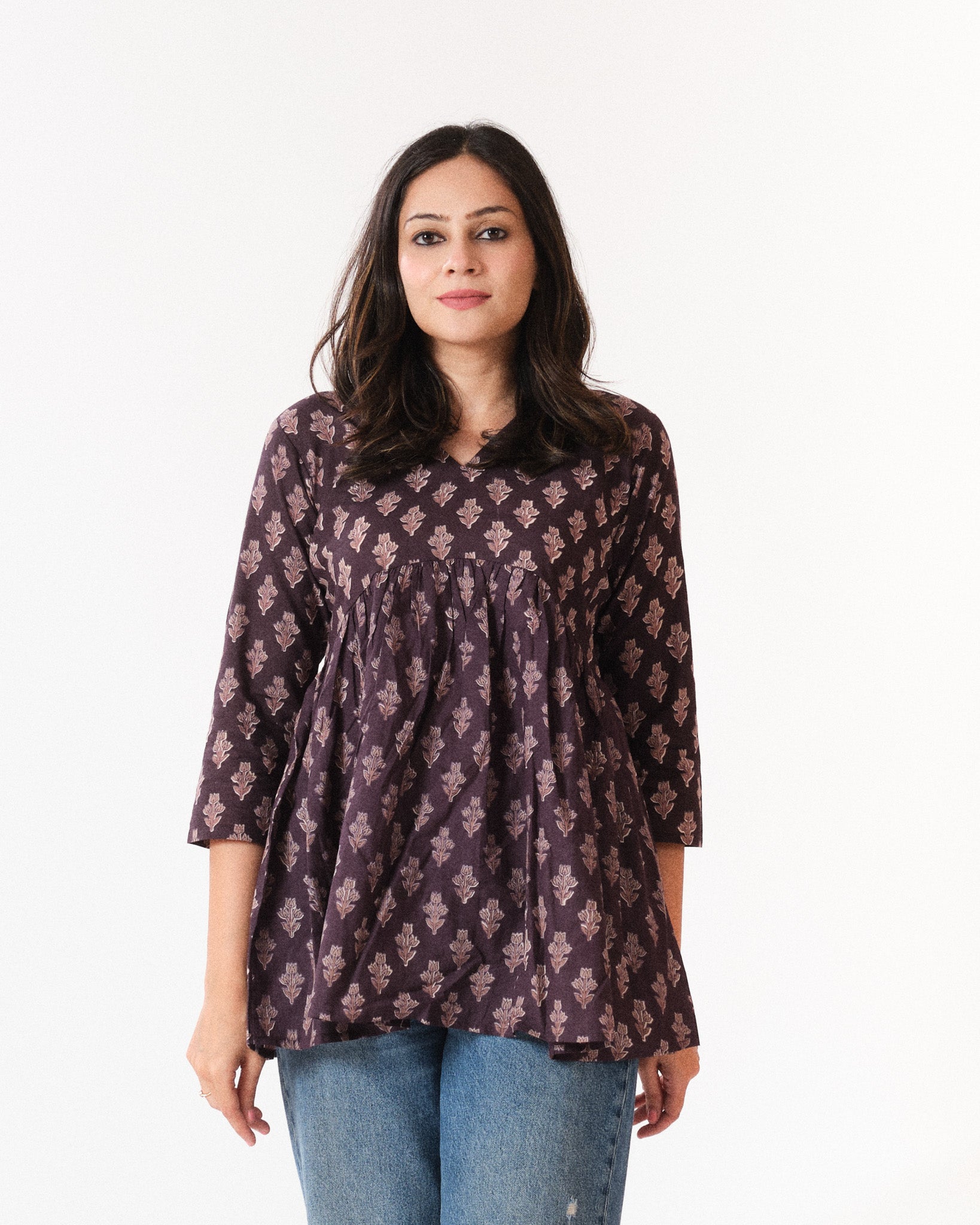 aria — short top