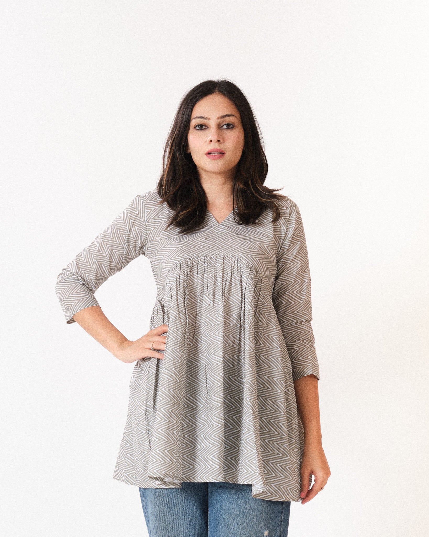 brinda — short top