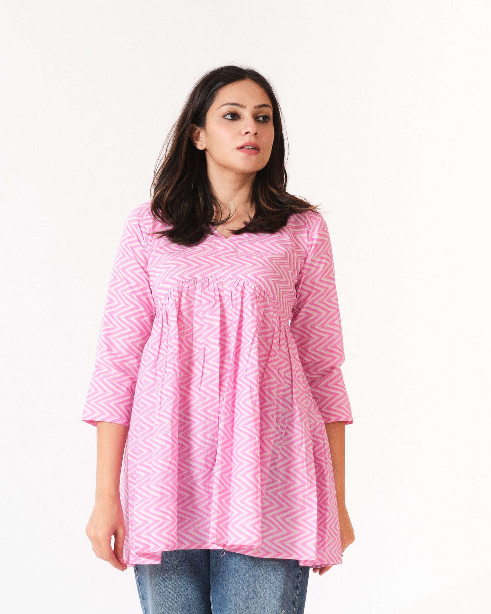 pravya — short top