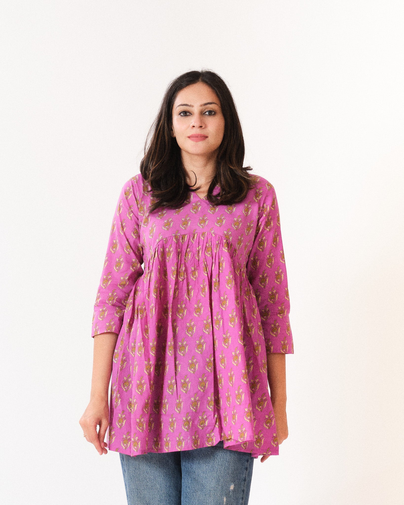 aashvi — short top