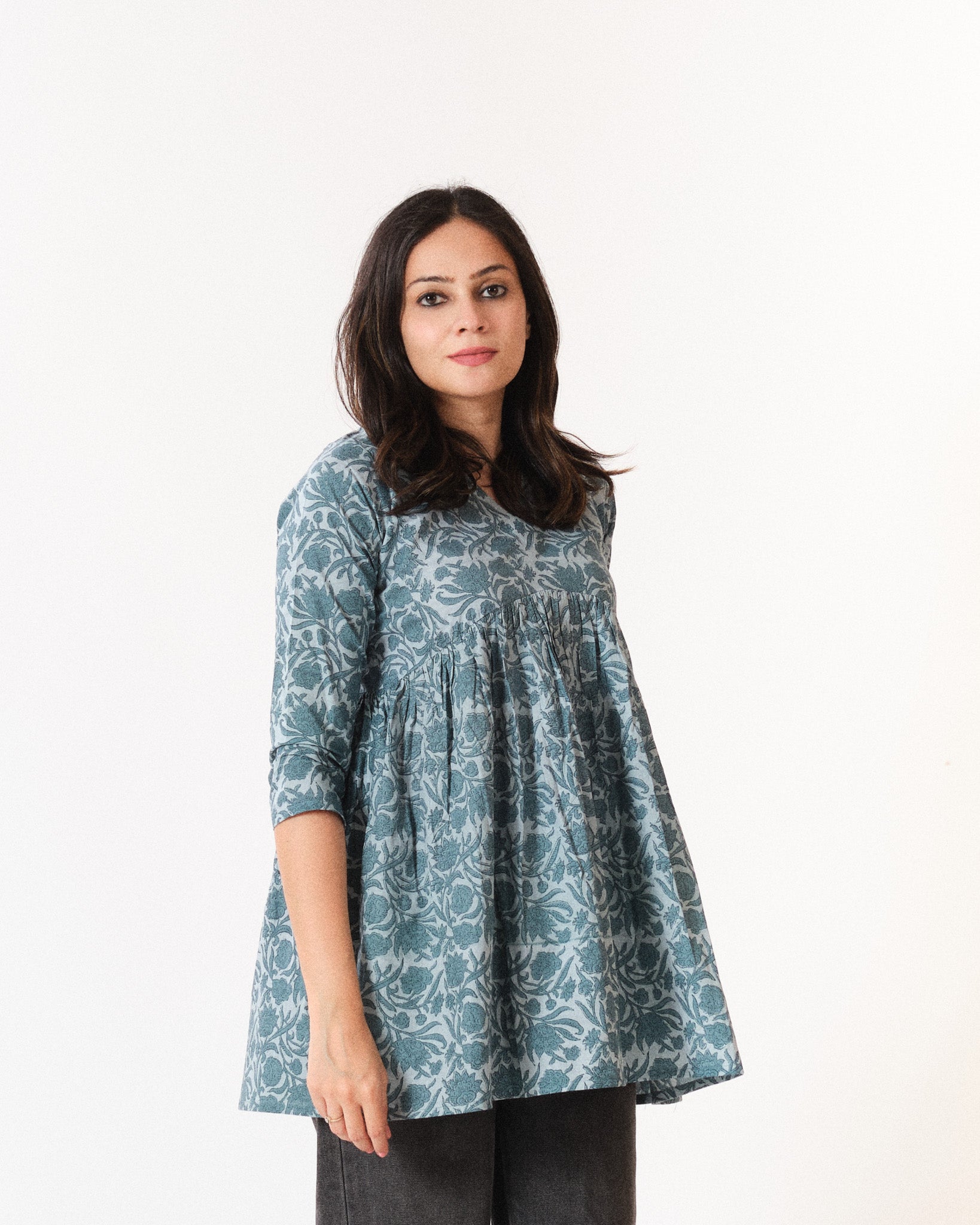 aadhya — short top