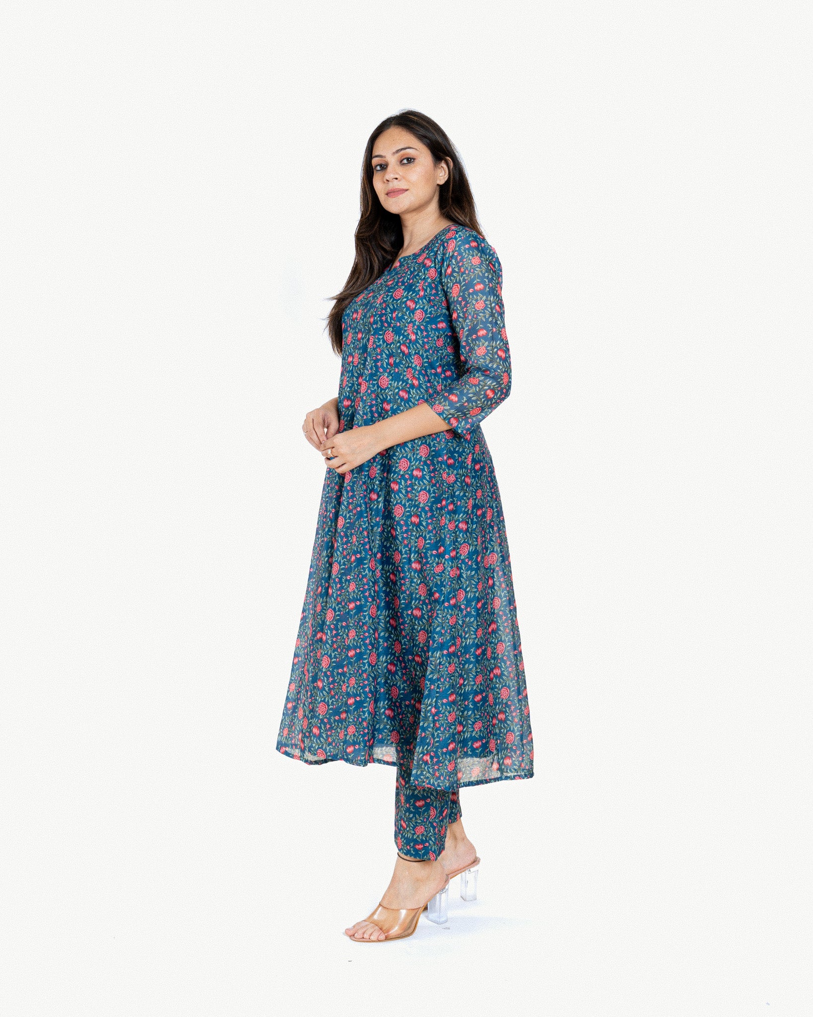 sarvam — kurta & pants